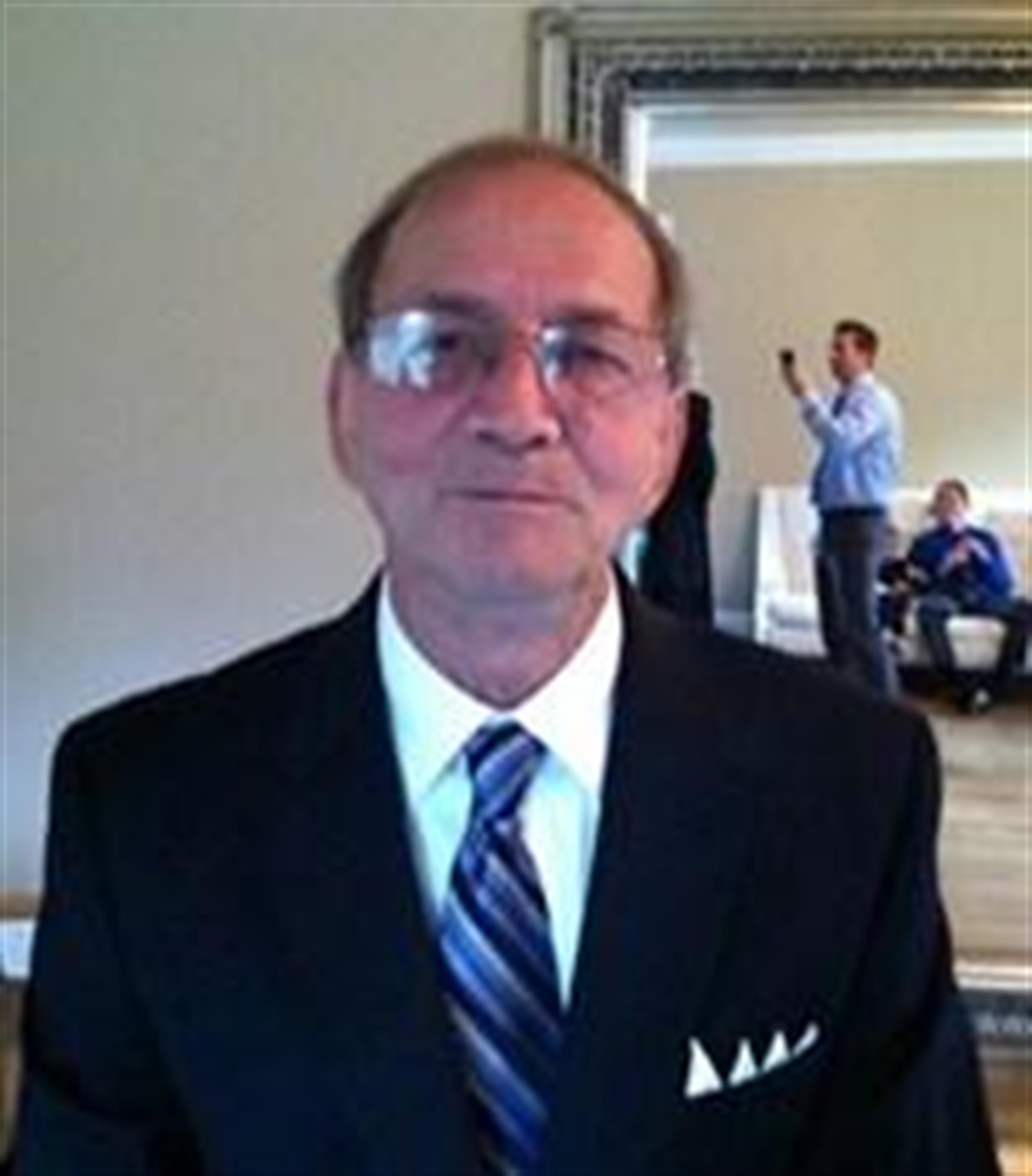 Dan McKown's obituary picture