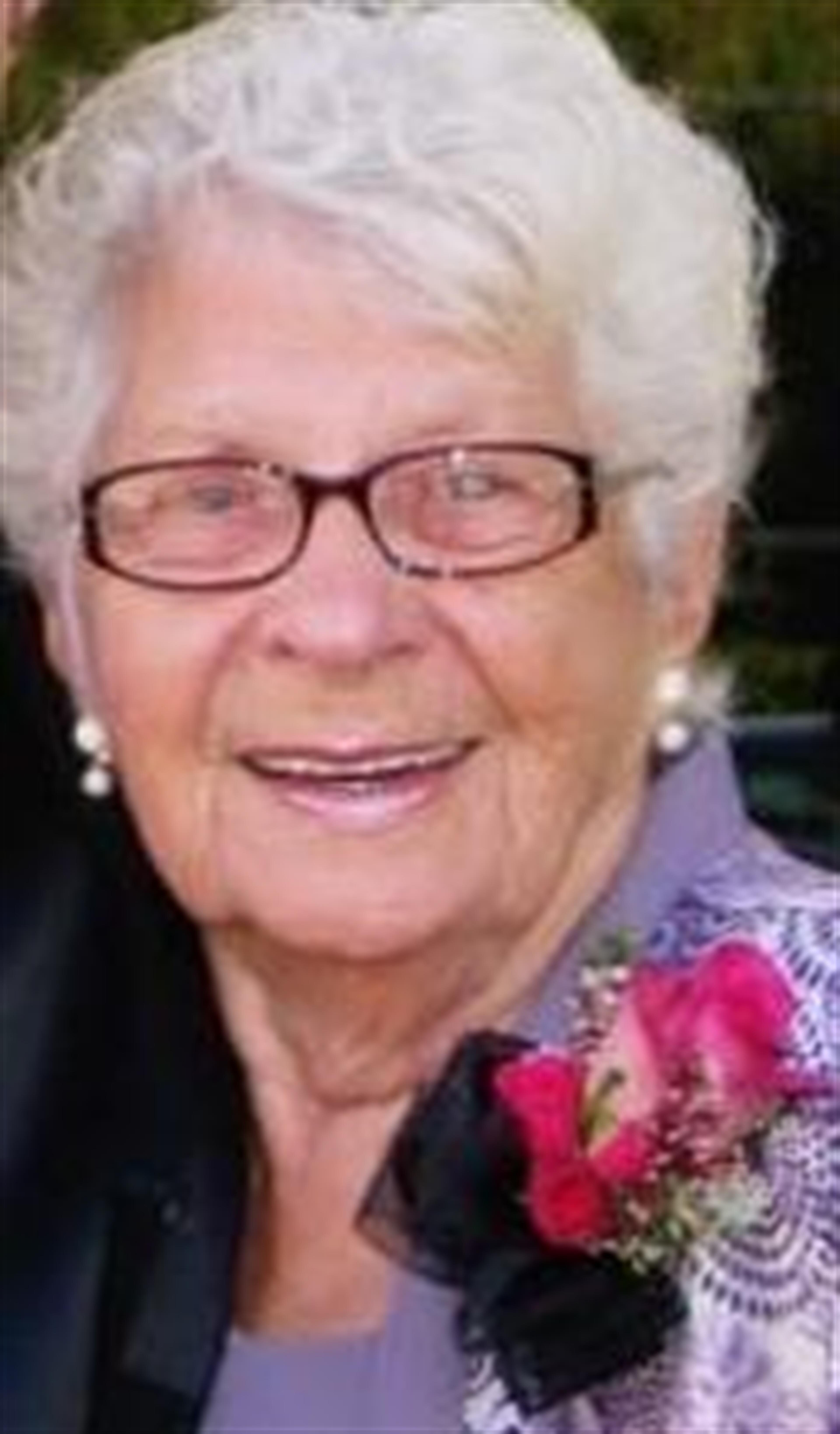 Iris C Tinlin
