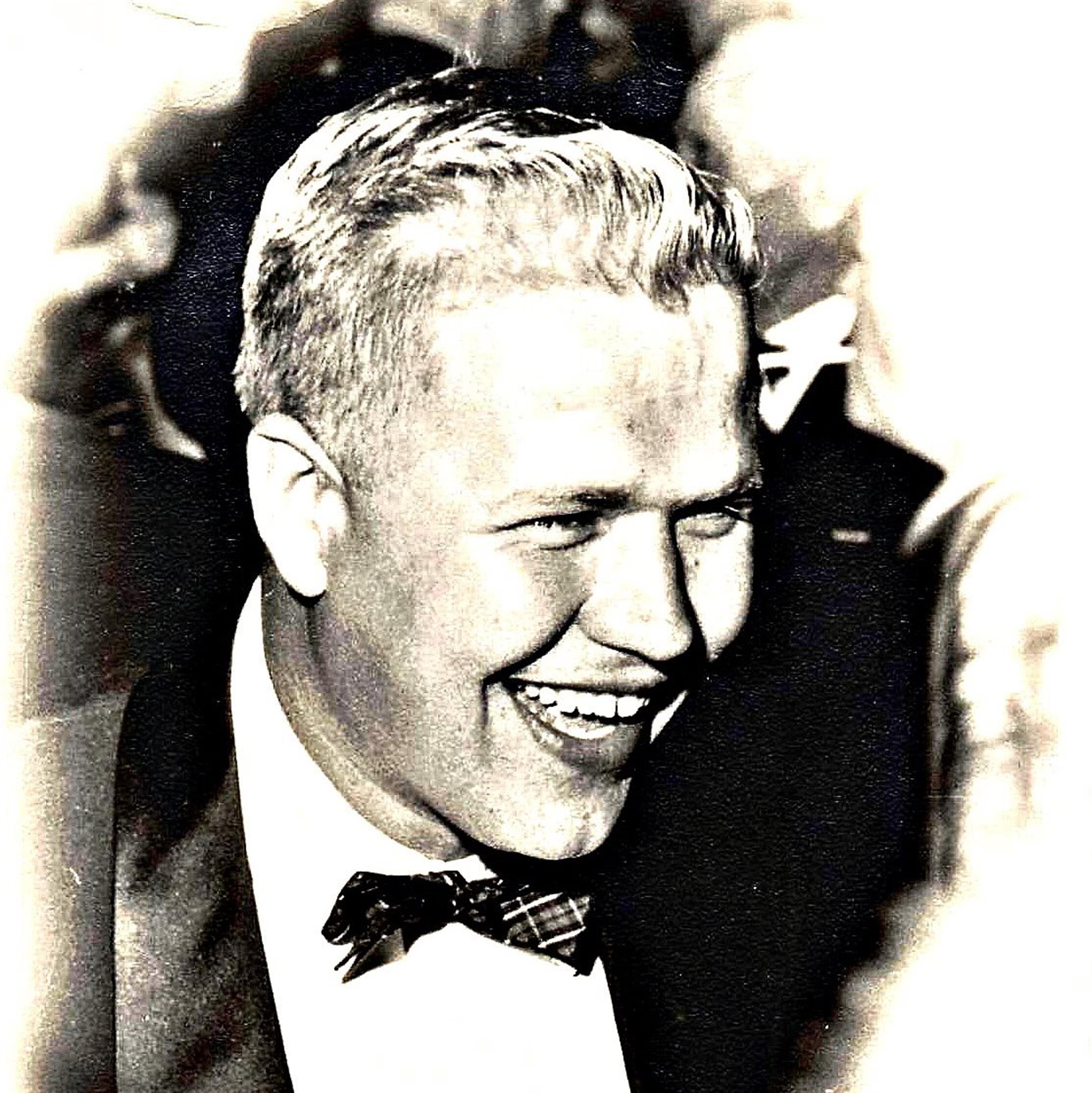 Thomas E. Dyer