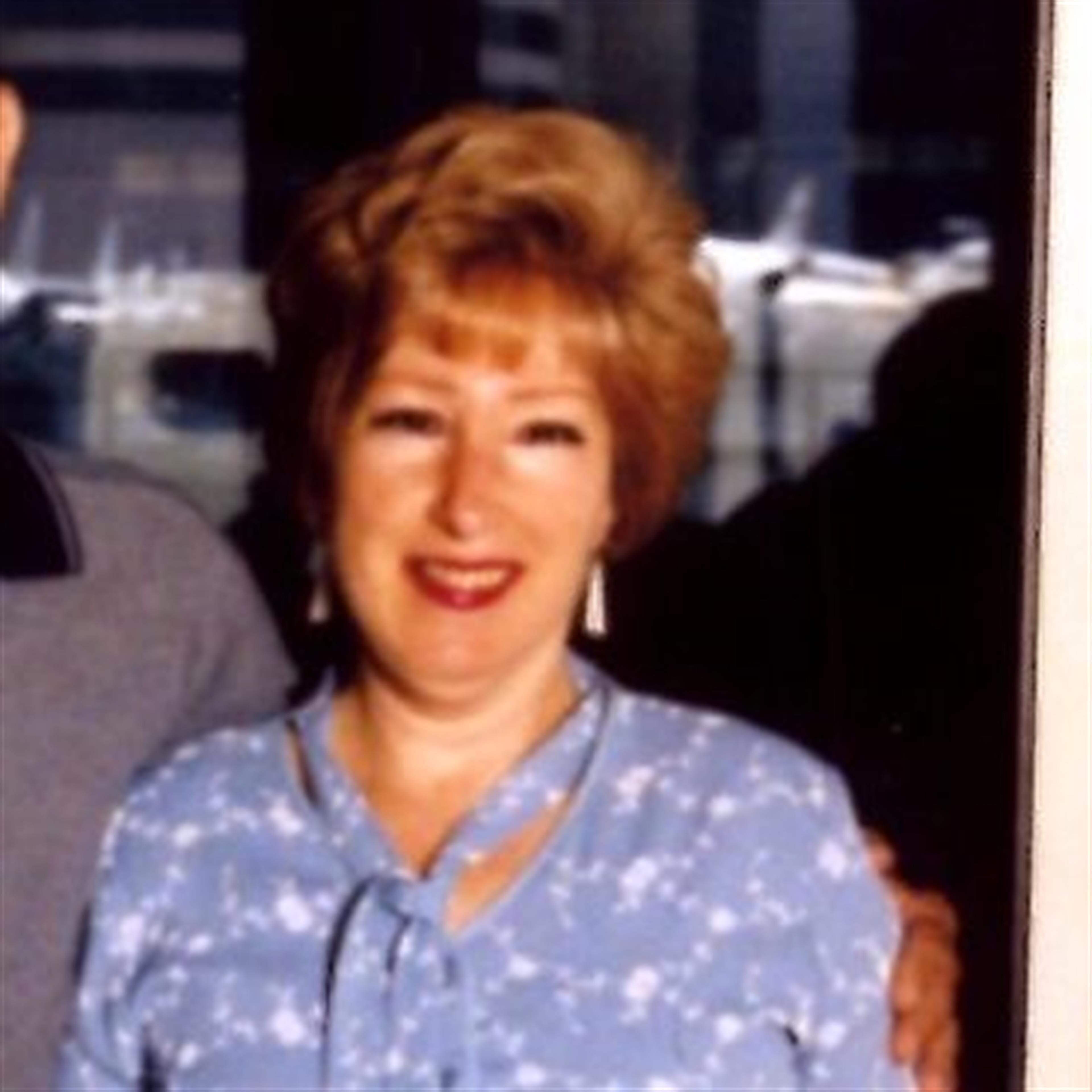 Carol E McDonnell