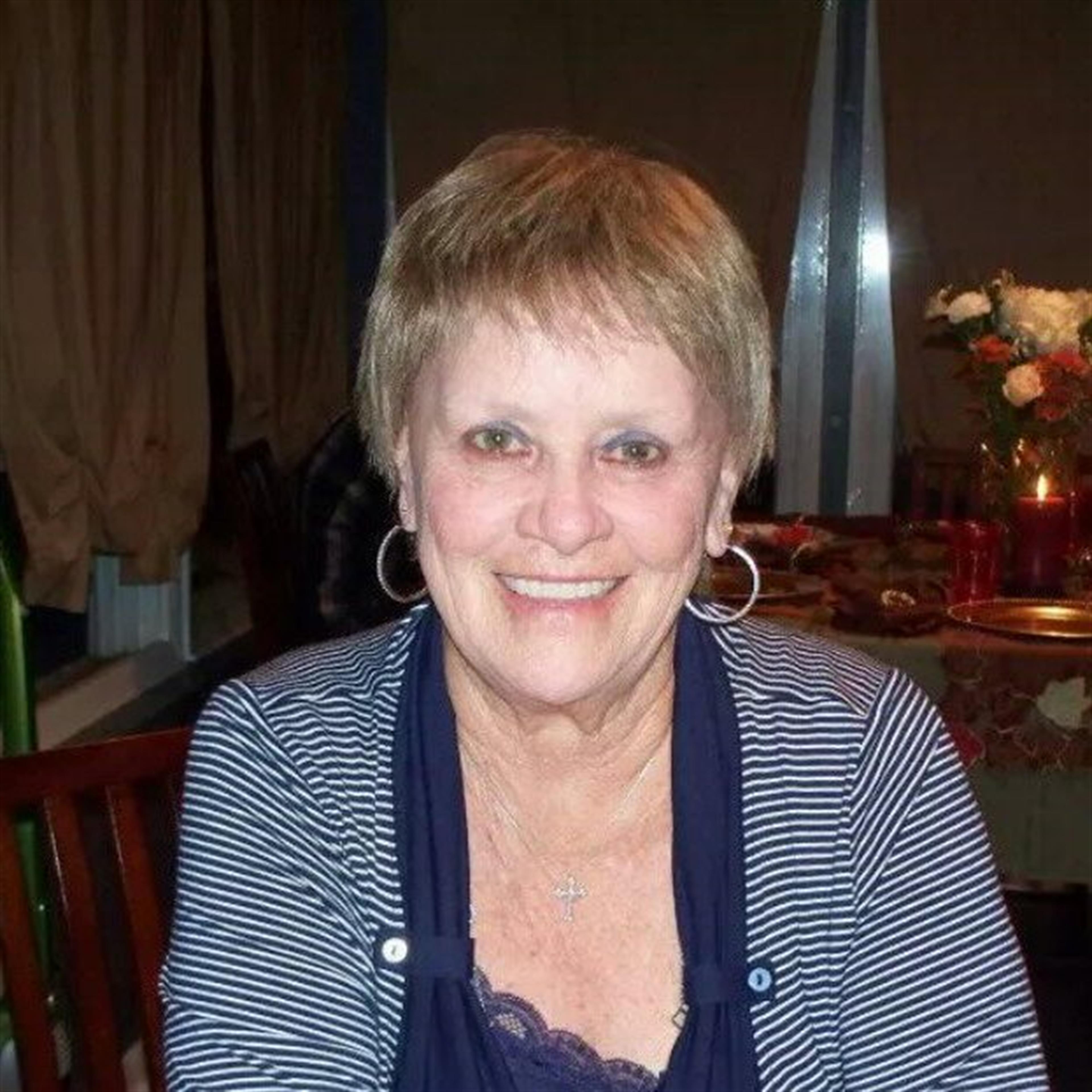 Carolyn Hallahan's obituary picture