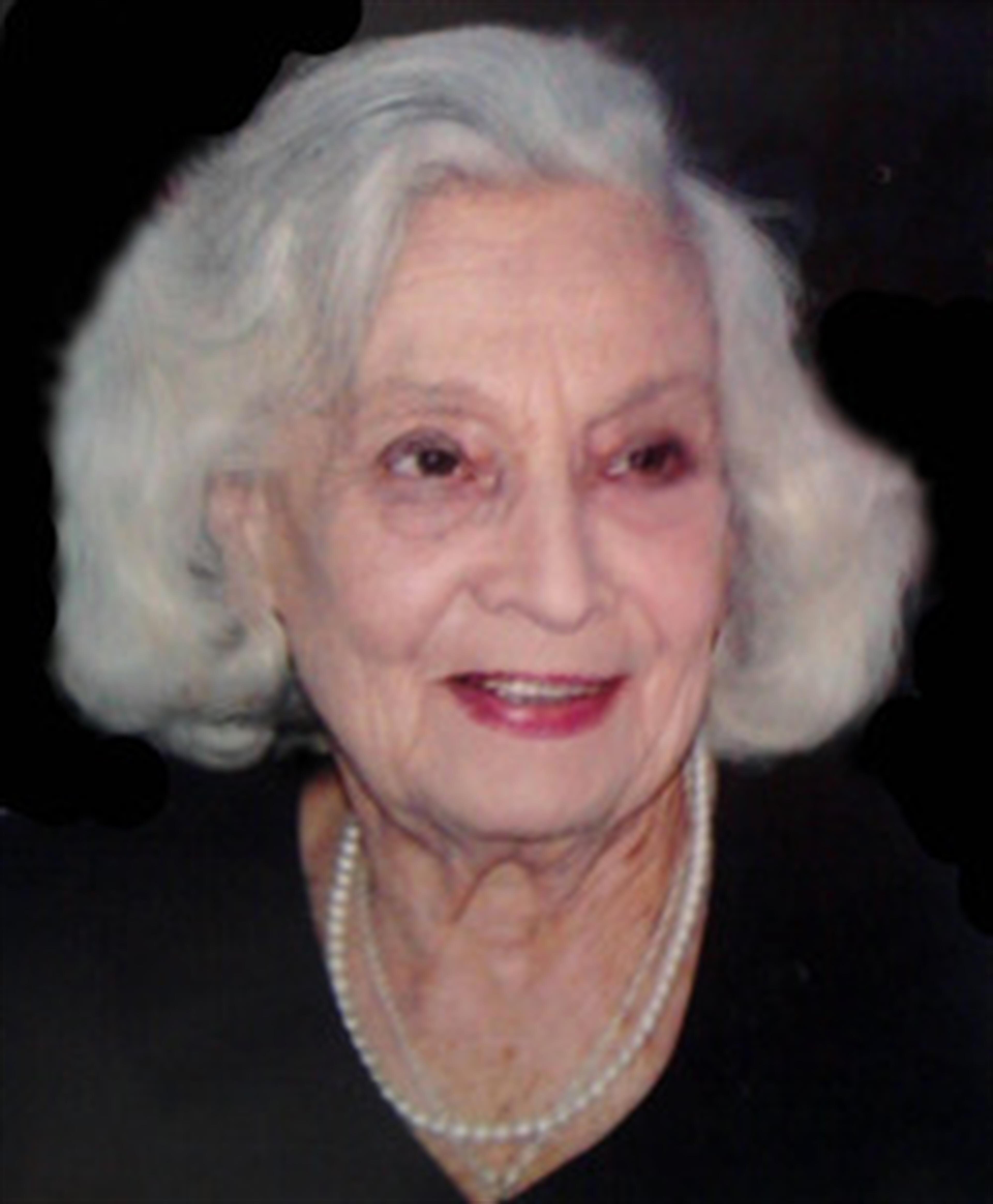 Klara Ilona Swimmer