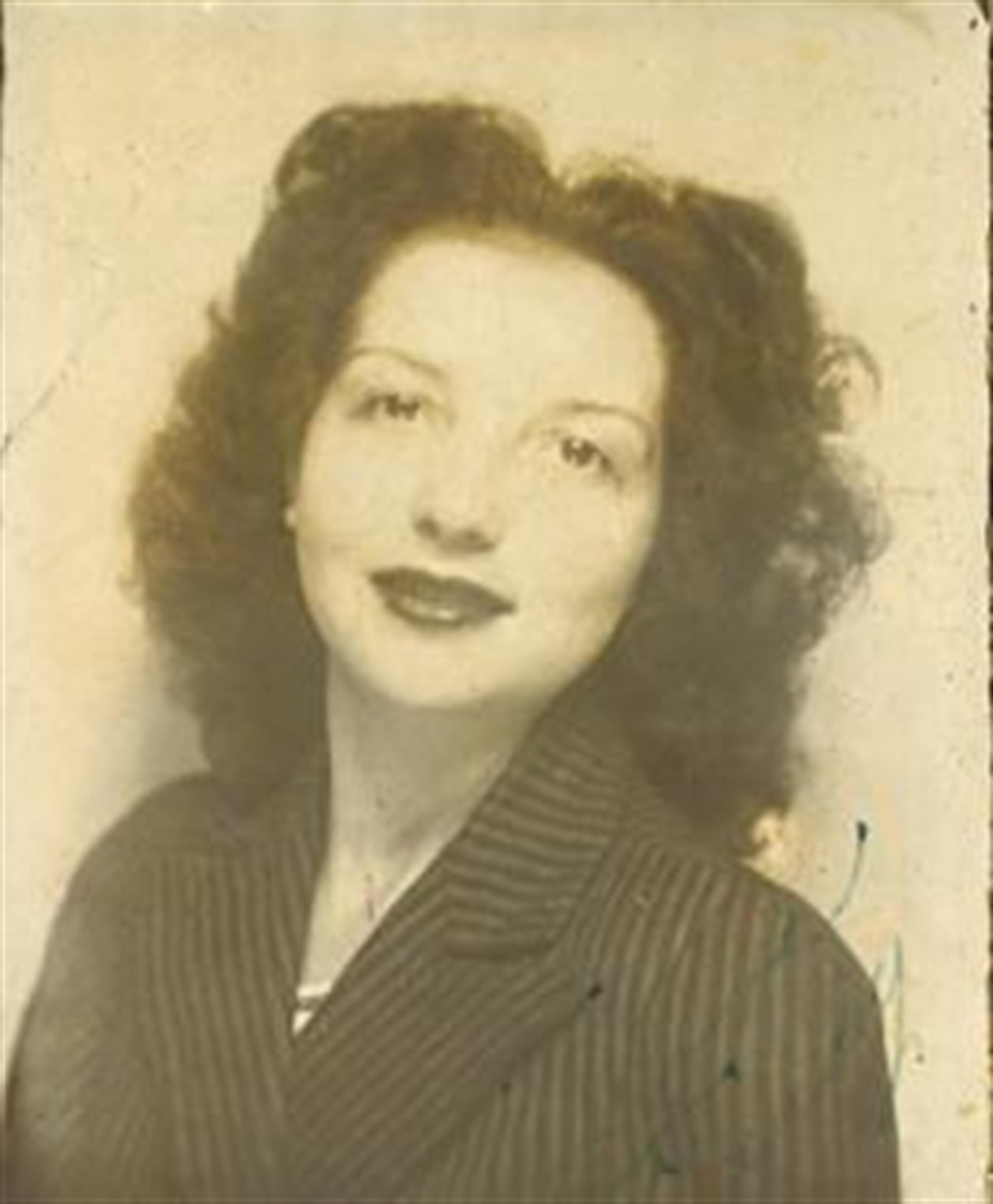 Gertrude "Trudy" Virginia Hellwig's obituary picture