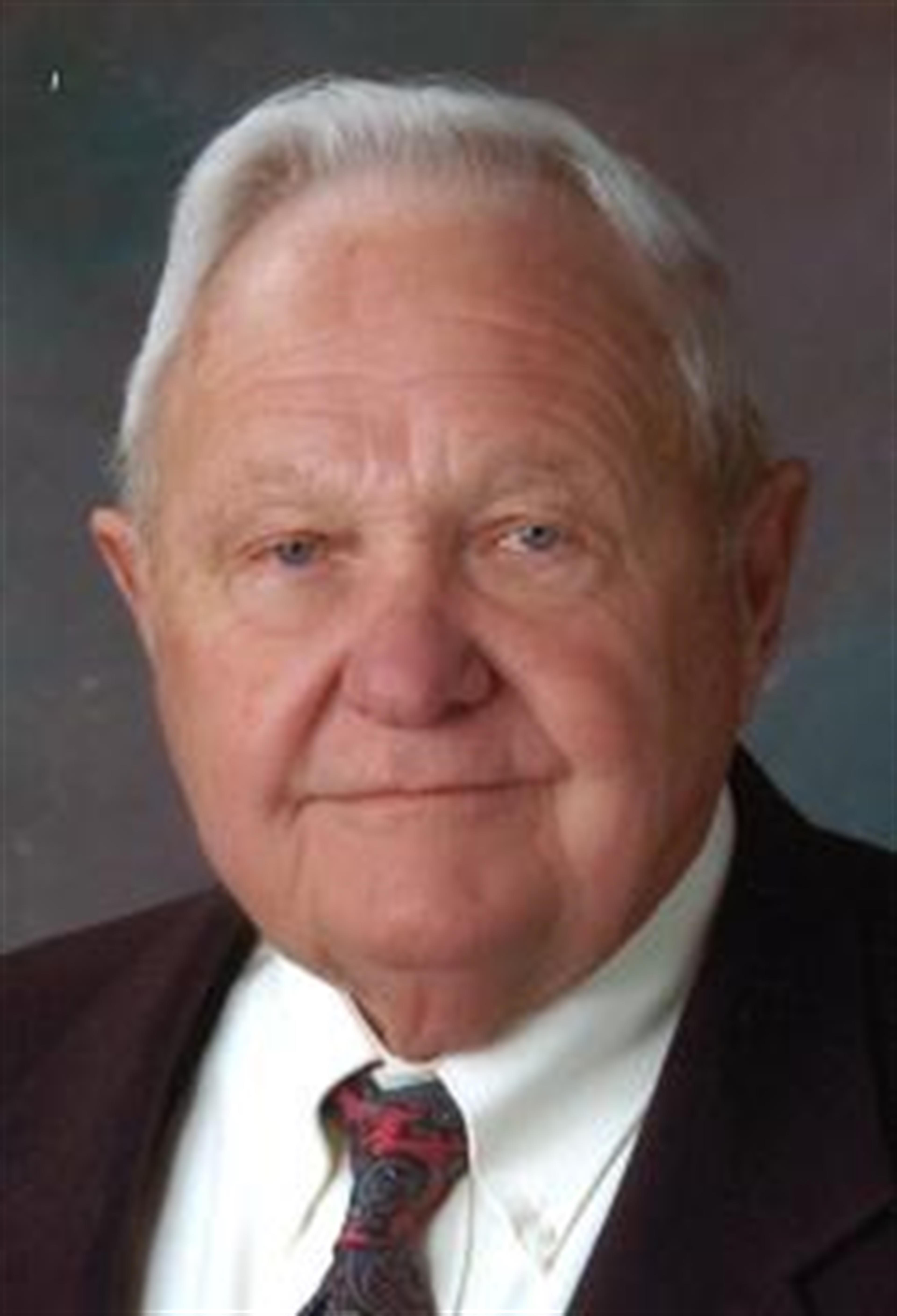 Grover George Scharf's obituary picture