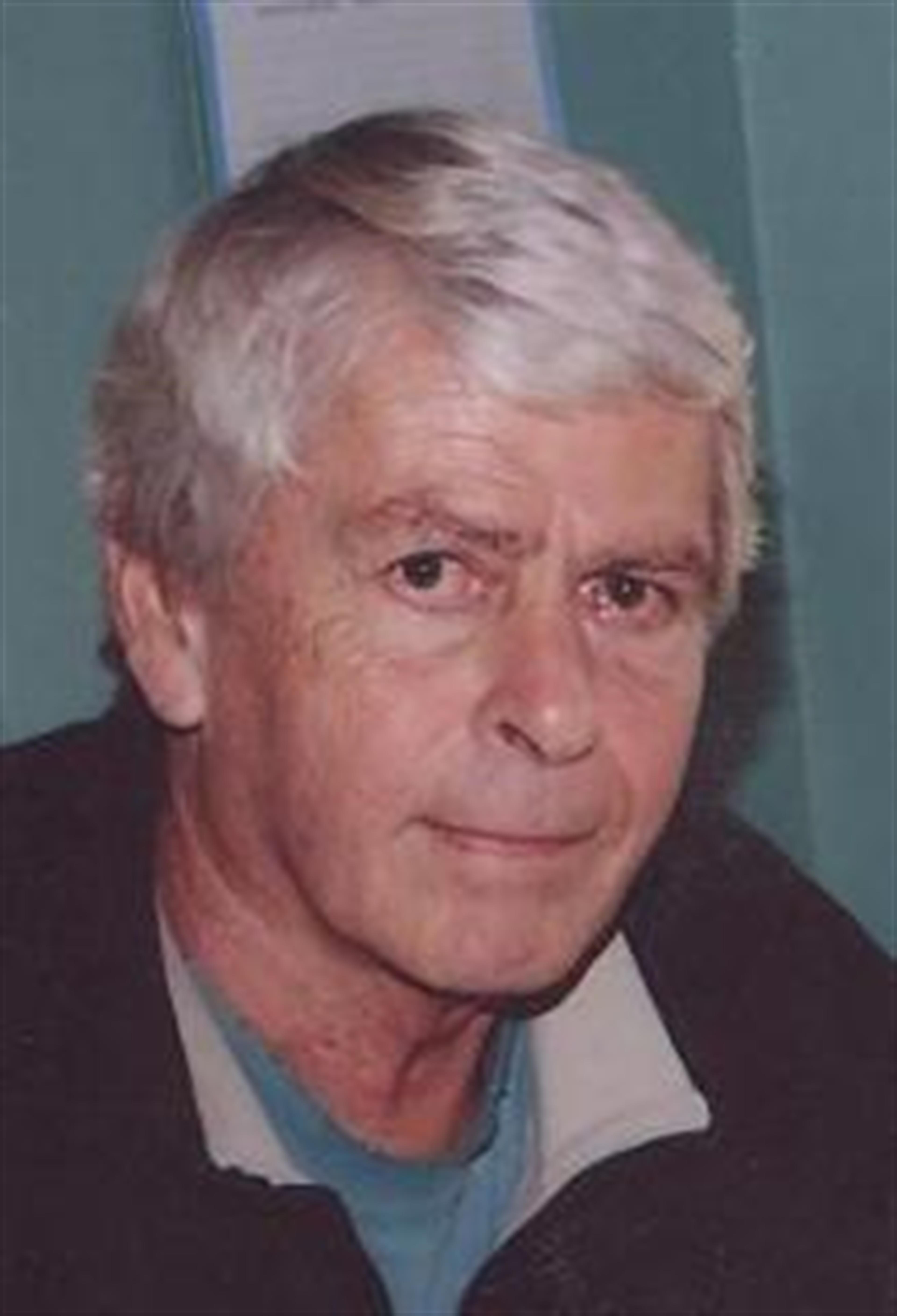 Clyde G. Roos' obituary picture