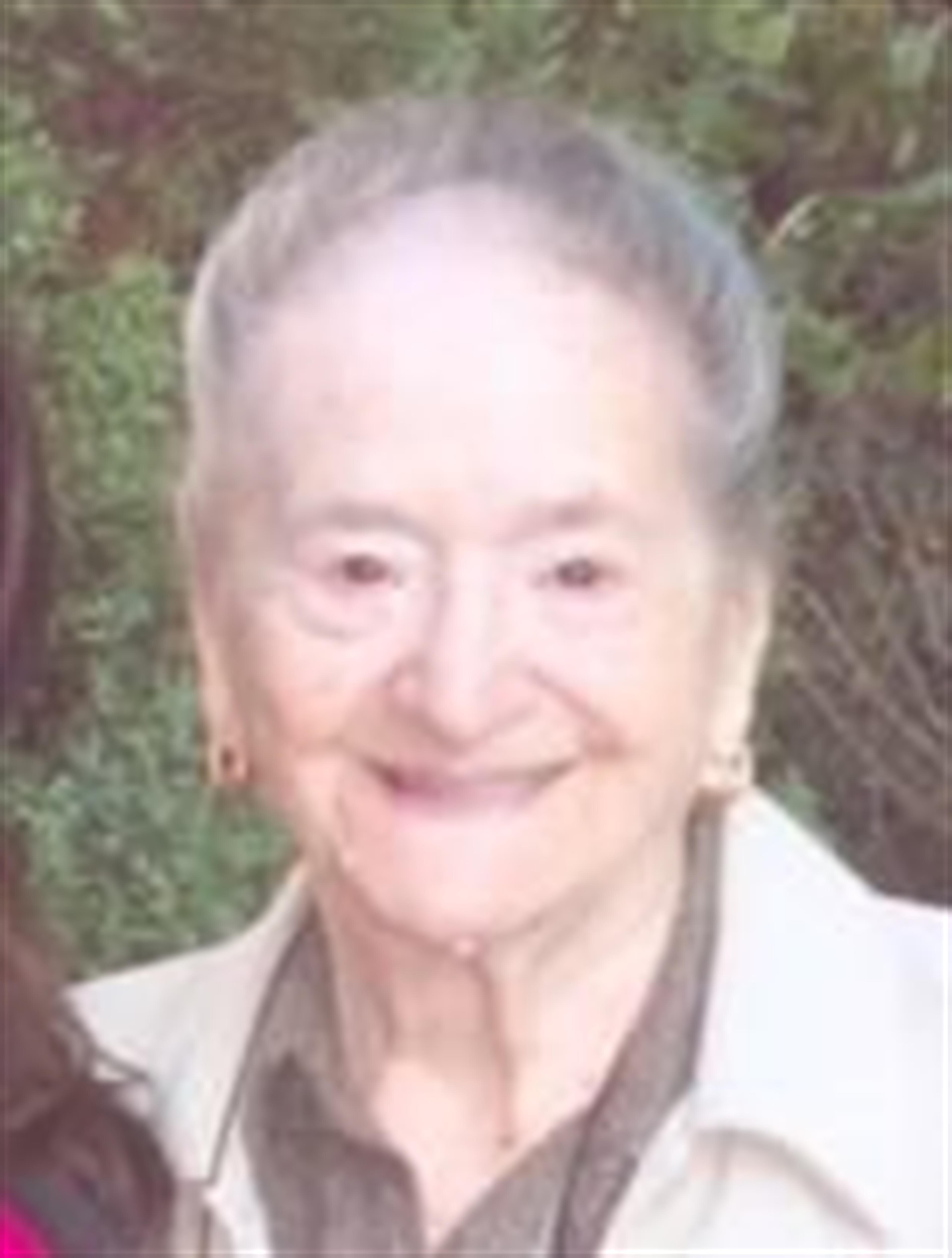 Mrs Beatriz Fernandez