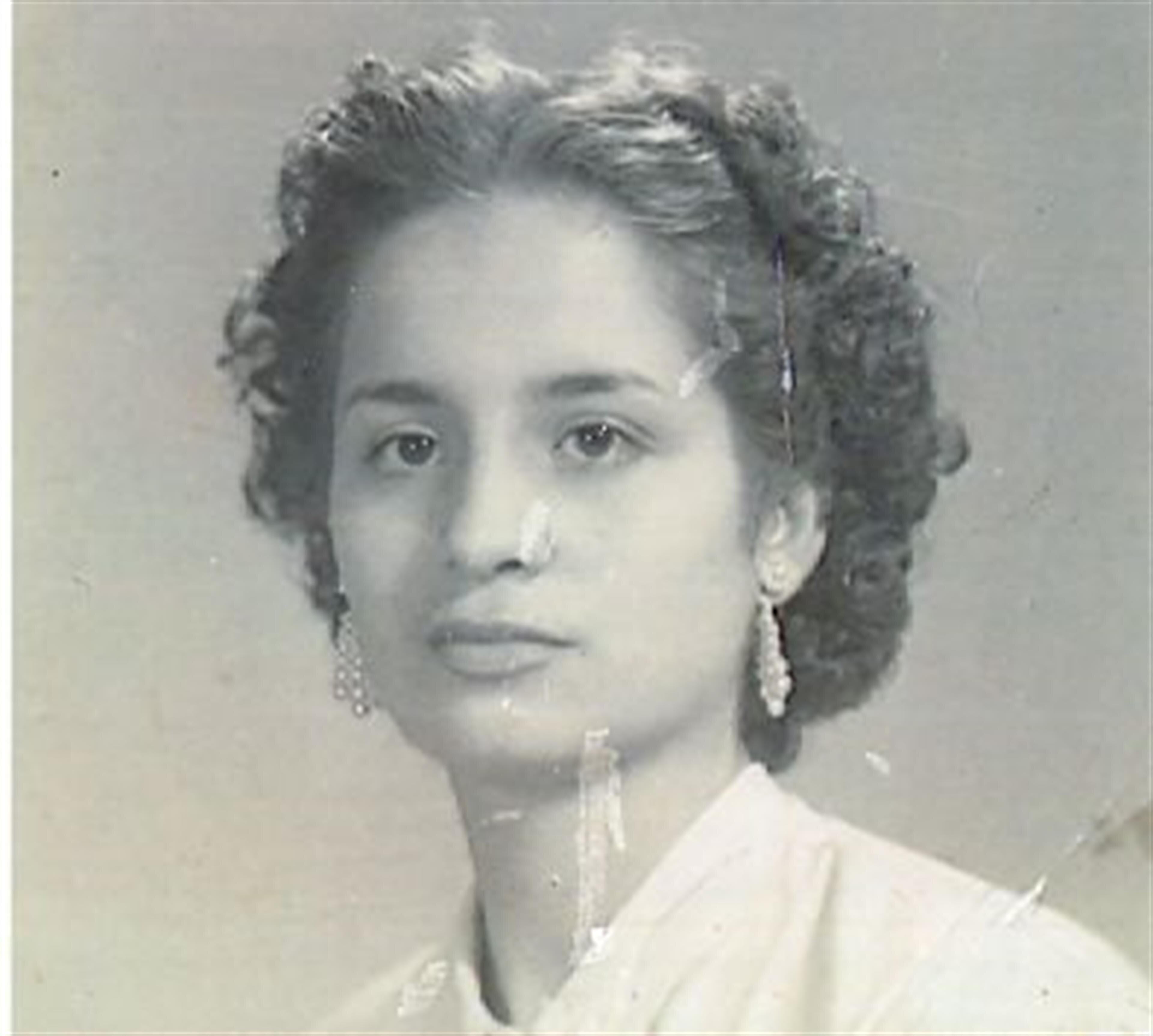Carmen B. Cisneros