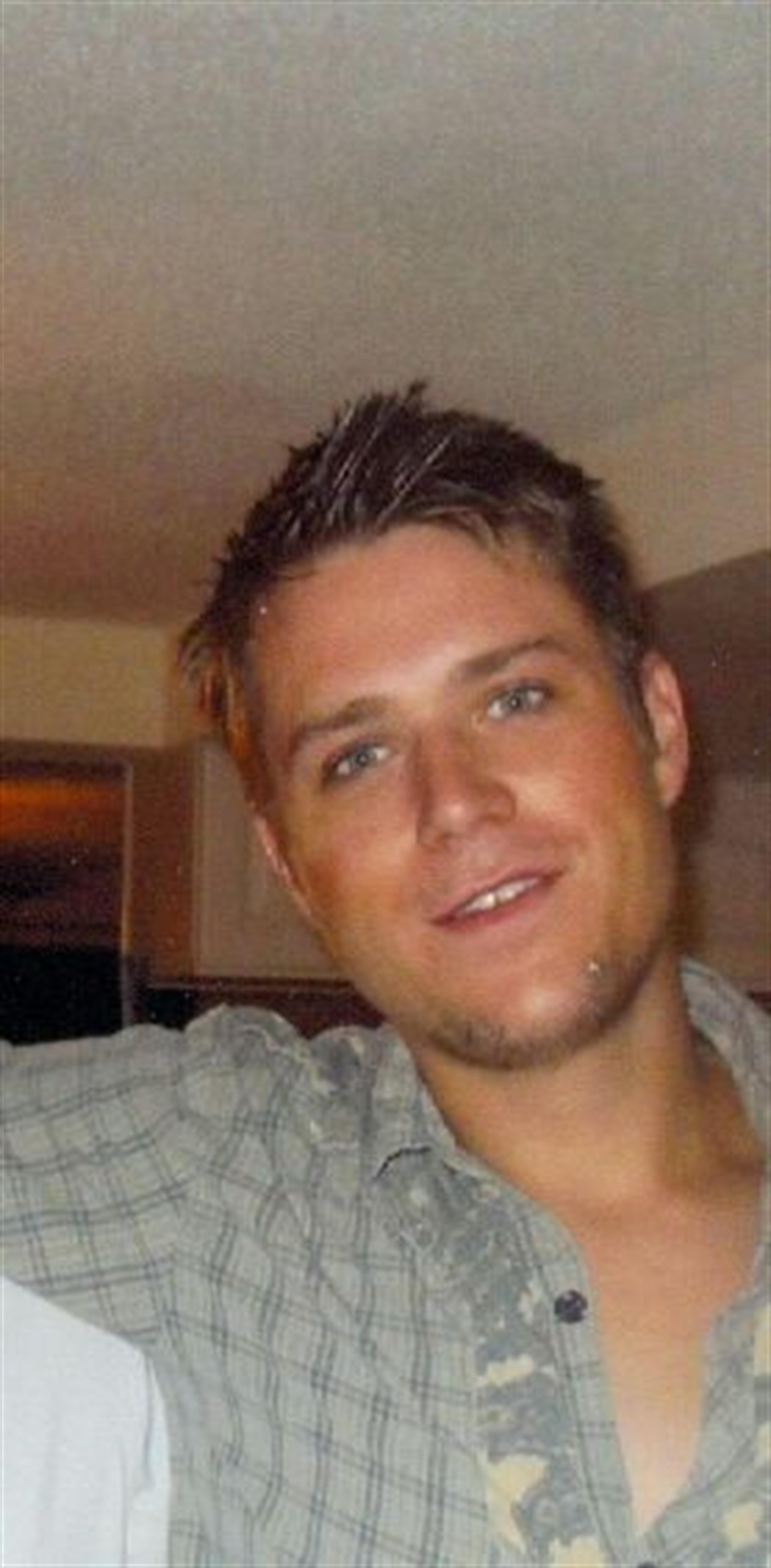 Jason M Willis