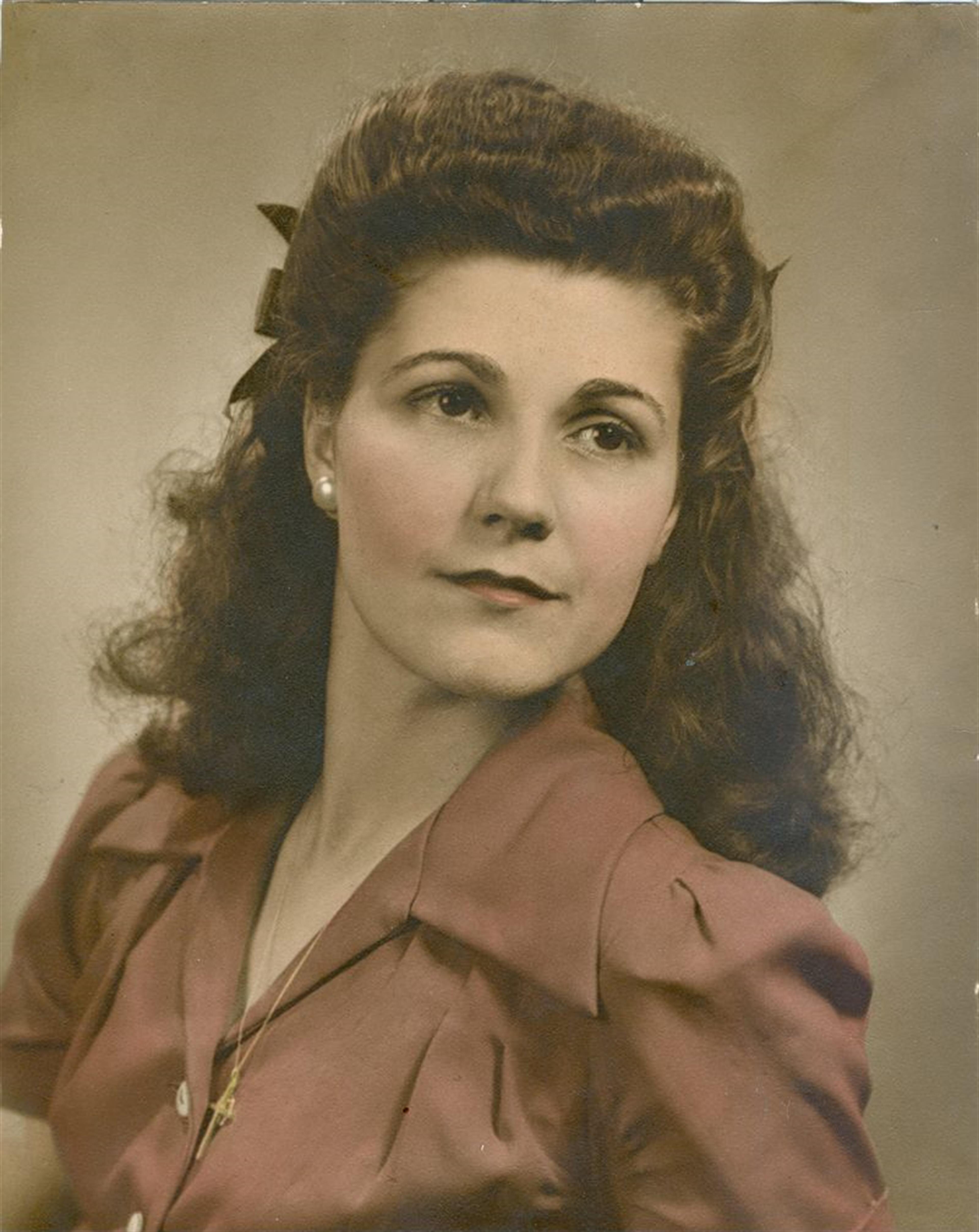 Mrs Sylvia Mercedes Quintero