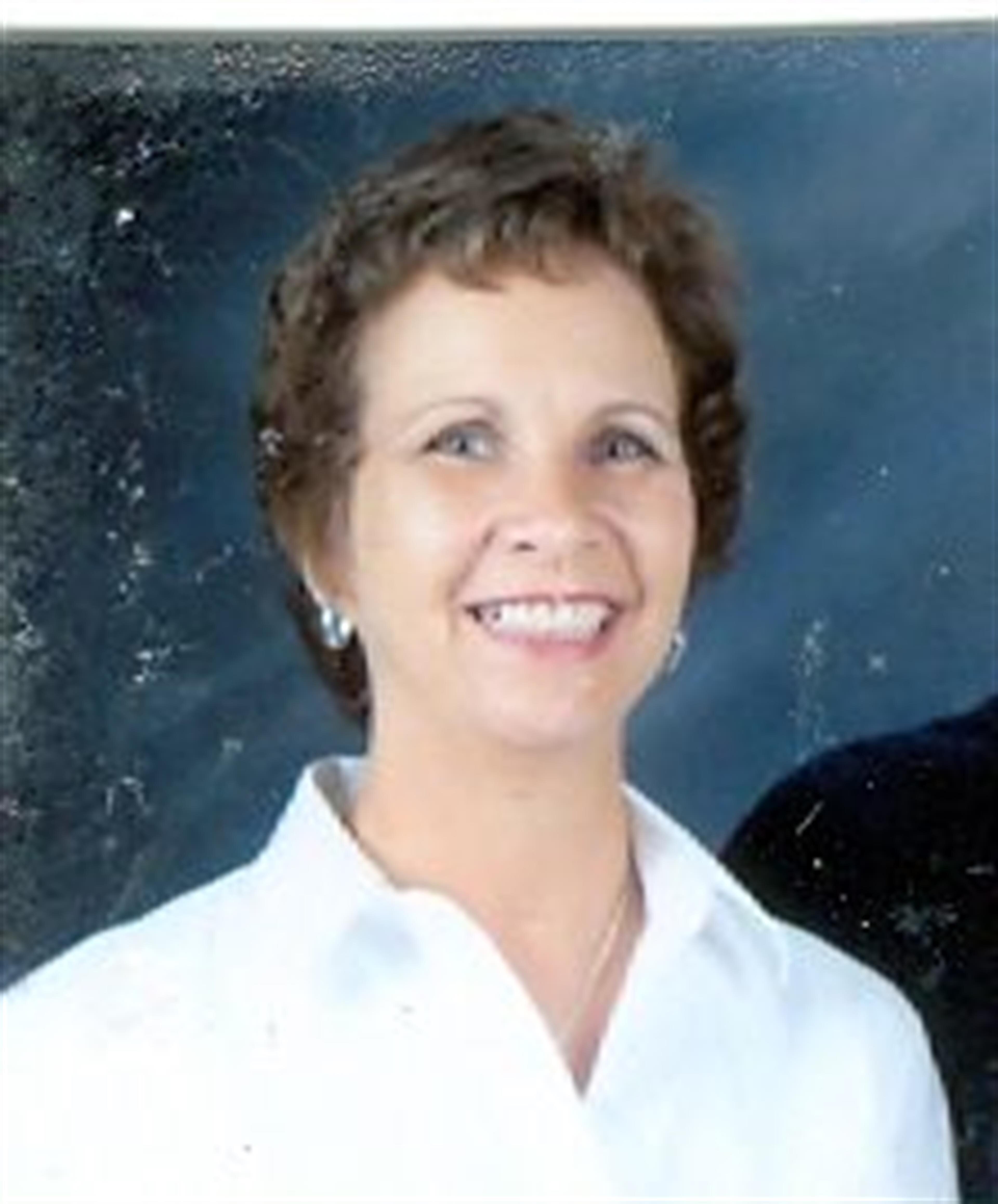 Myrtle L Bailey