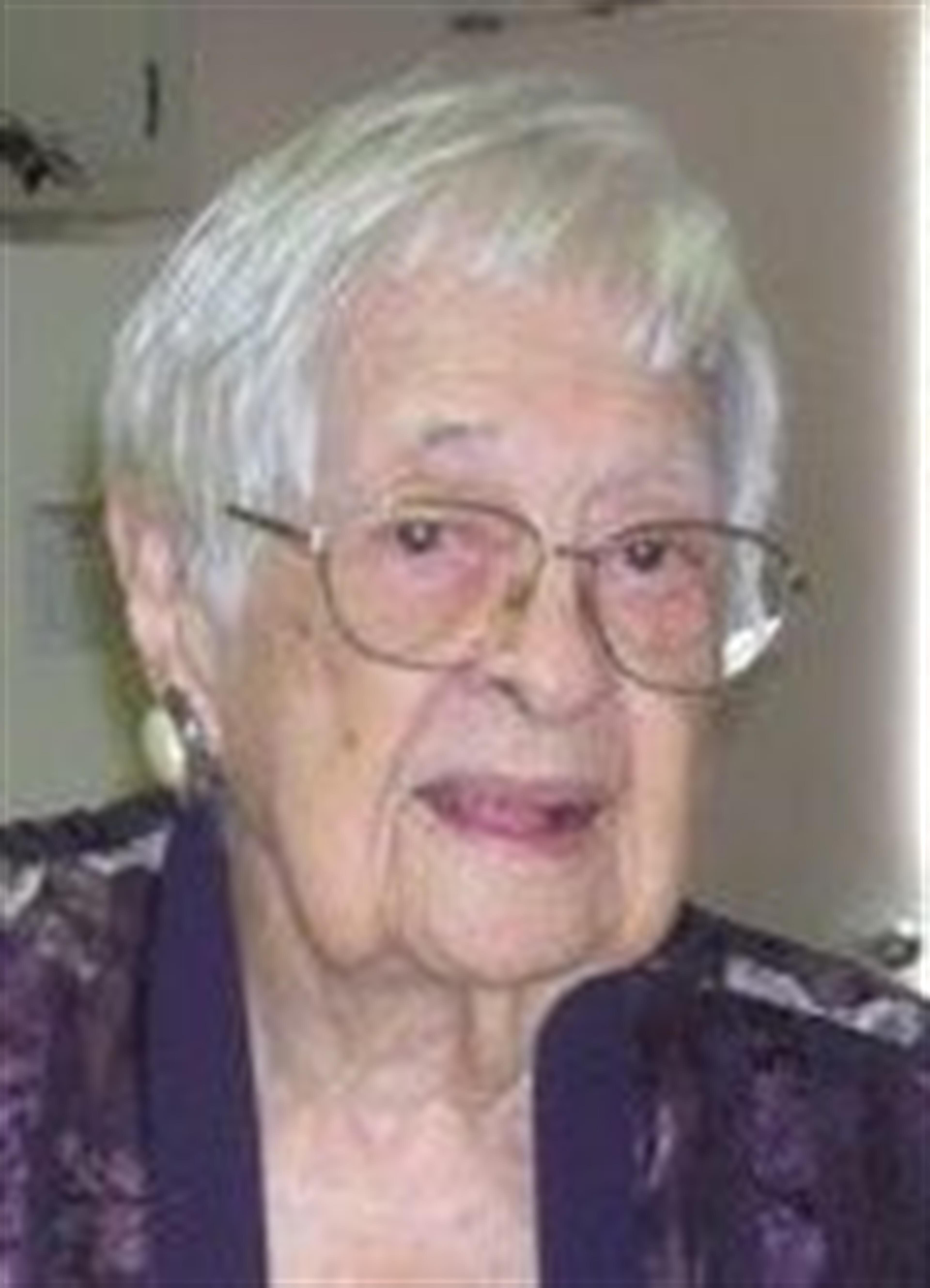 Jennie R Diaz