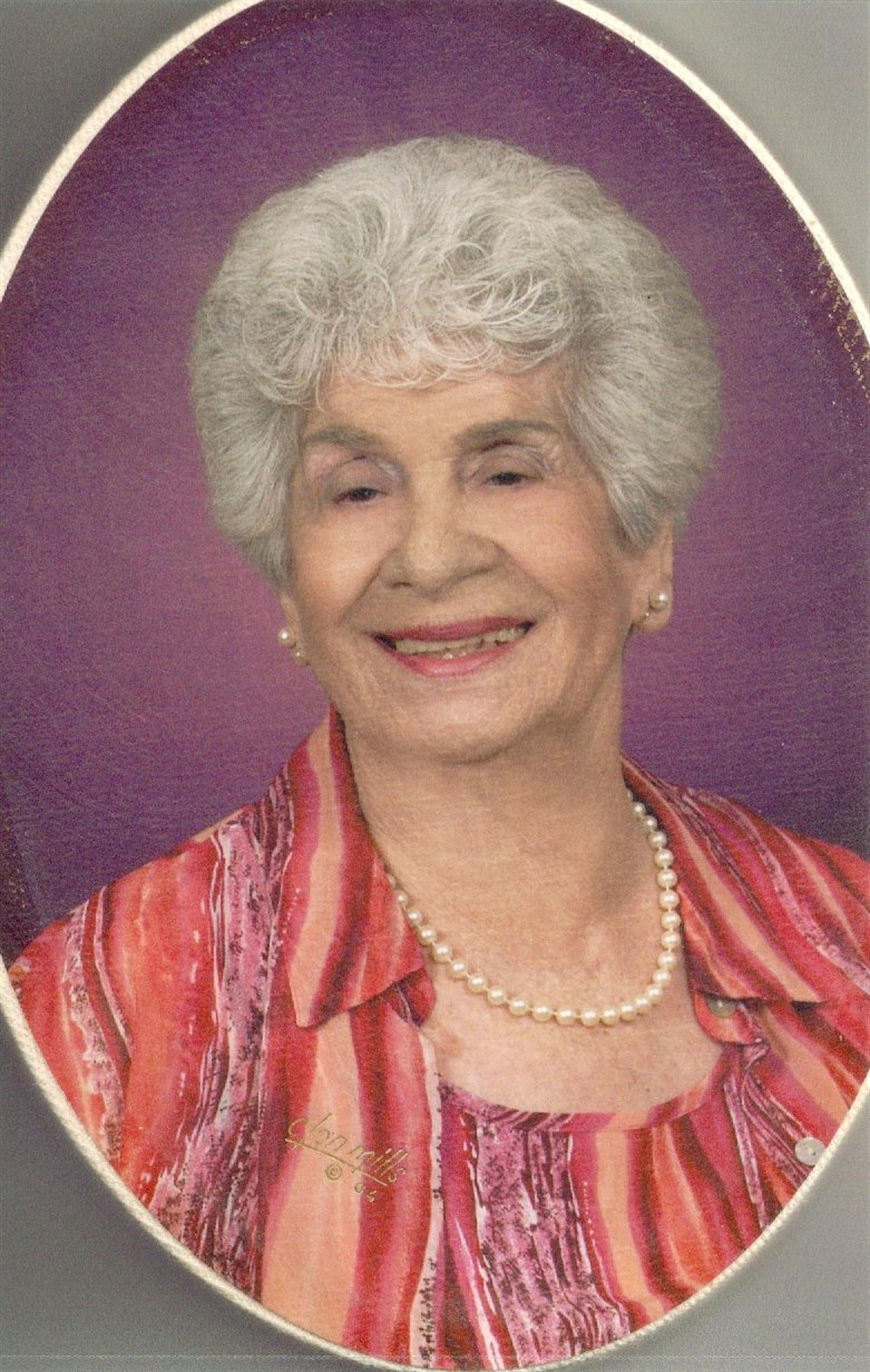 Elvia Menendez