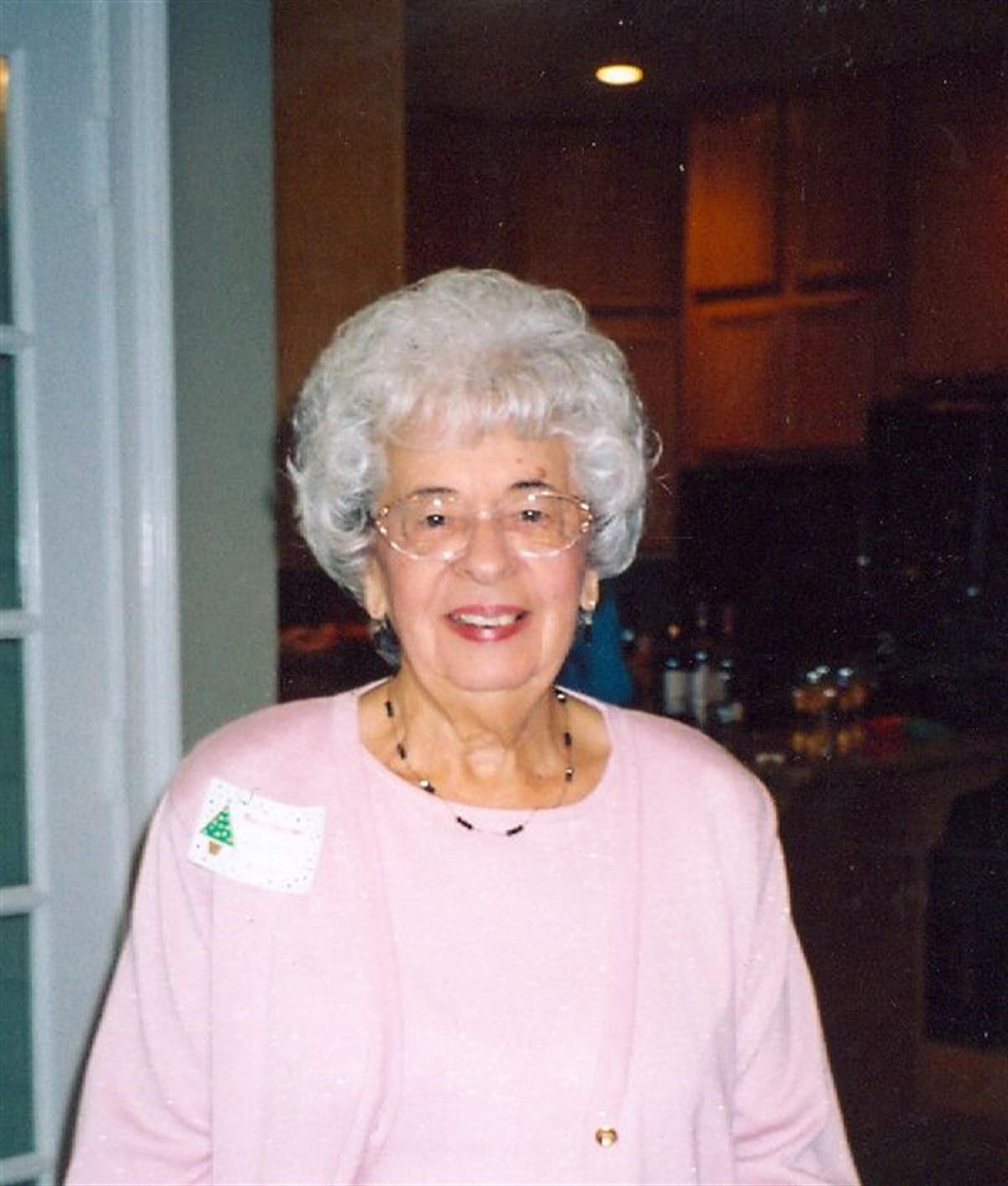 Dora V. Romero