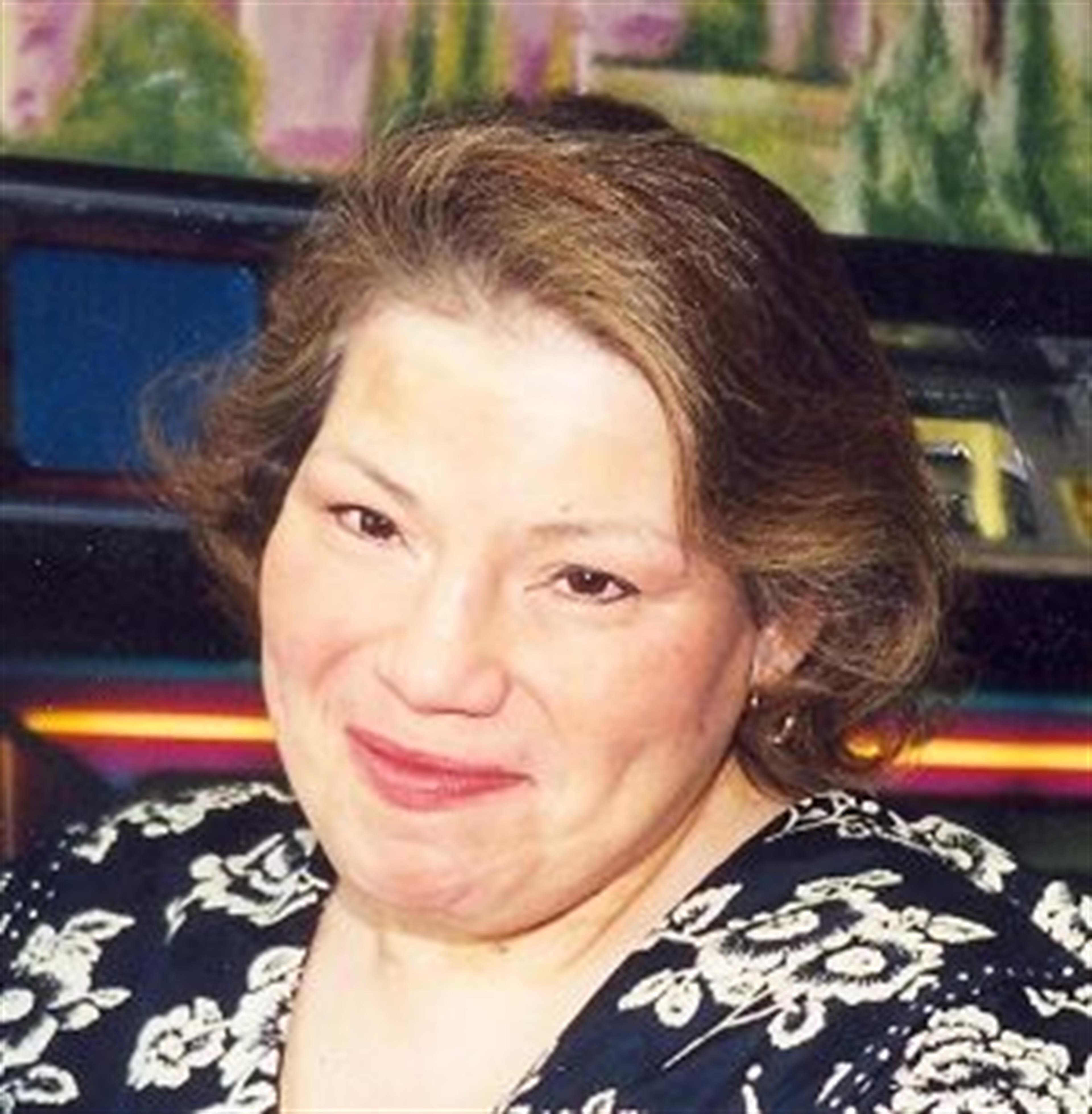 Mrs Juanita Victoria Luna