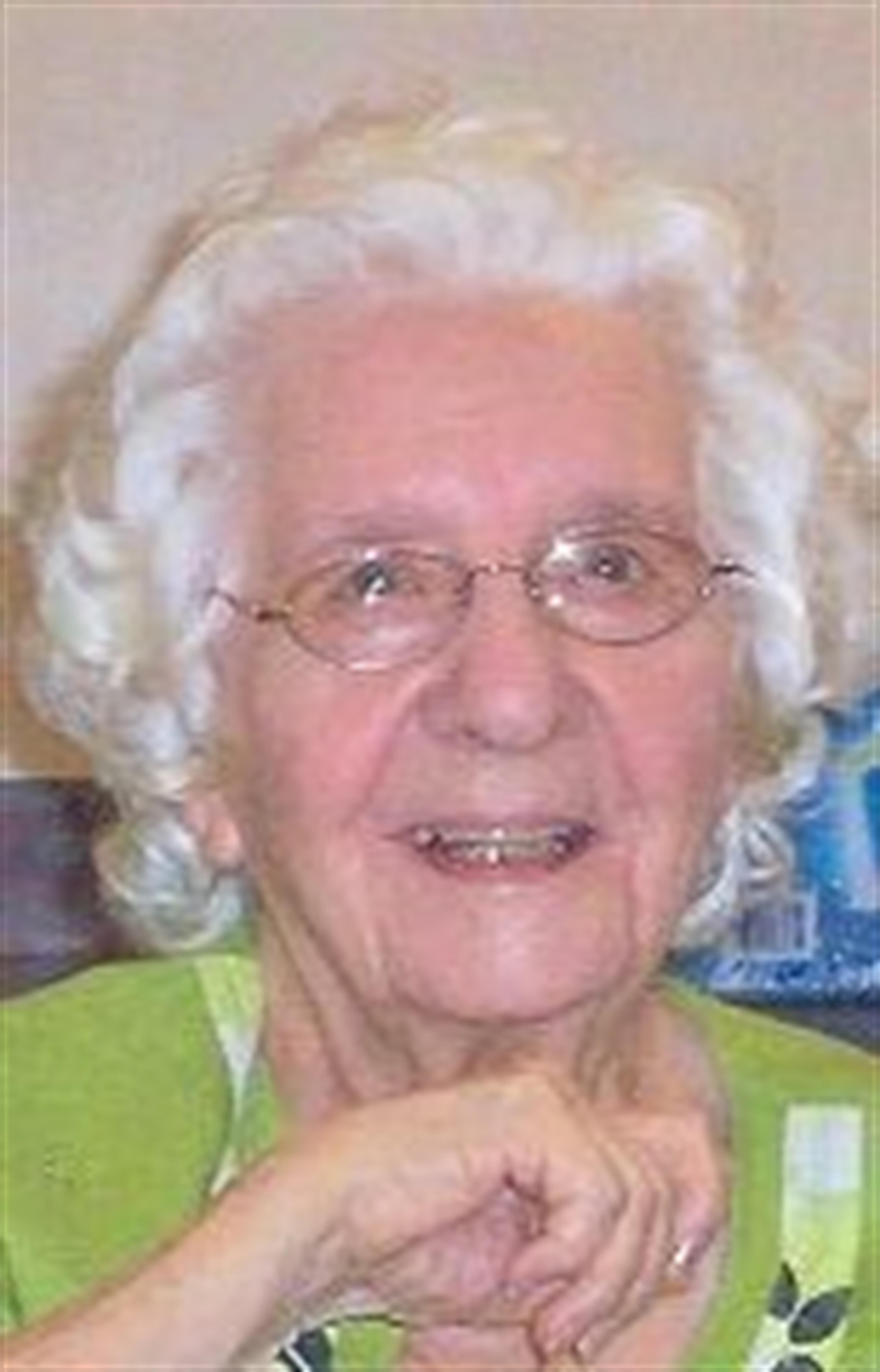 Mrs. Maxine Cater Rendon