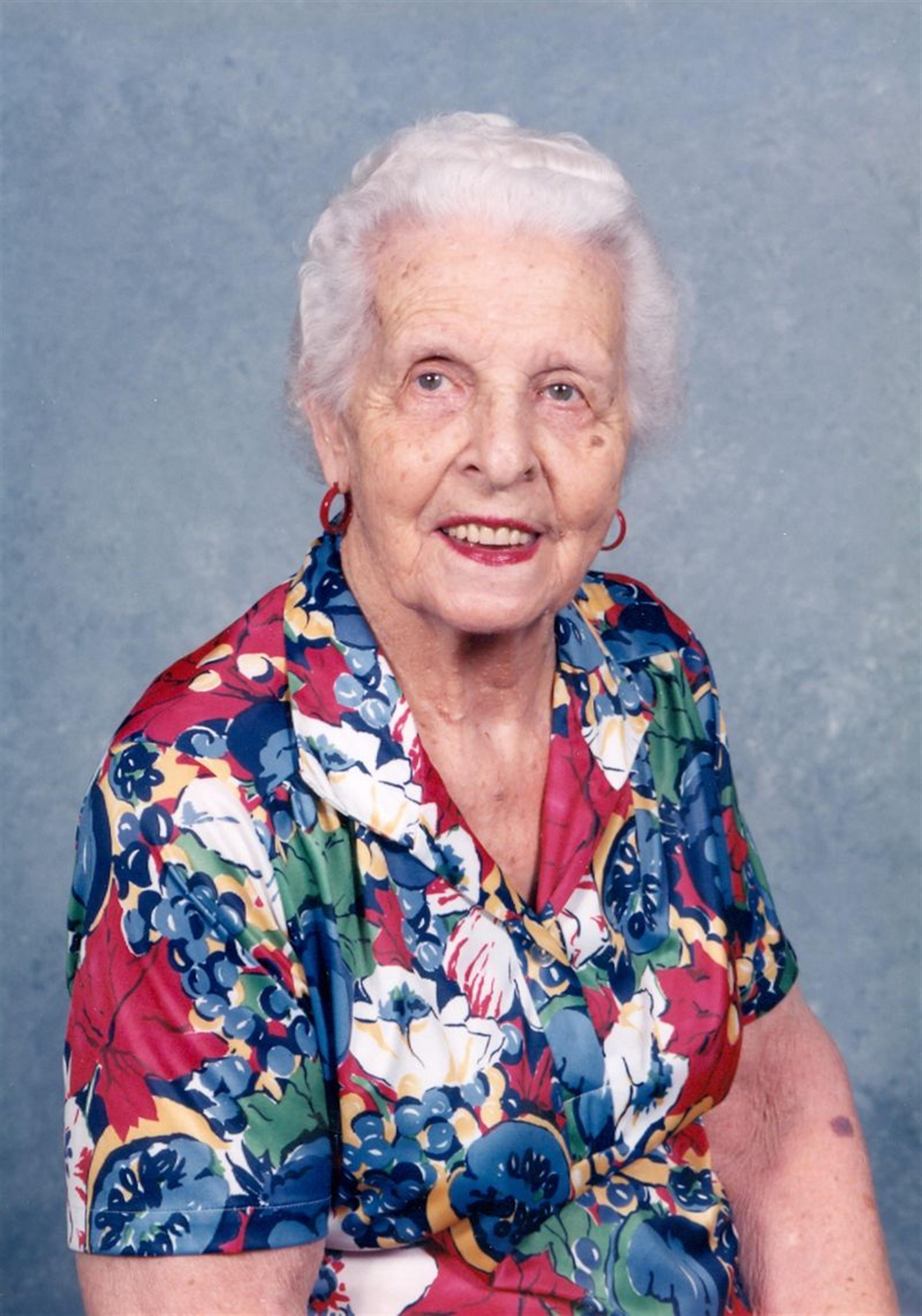 Helen E Burnett