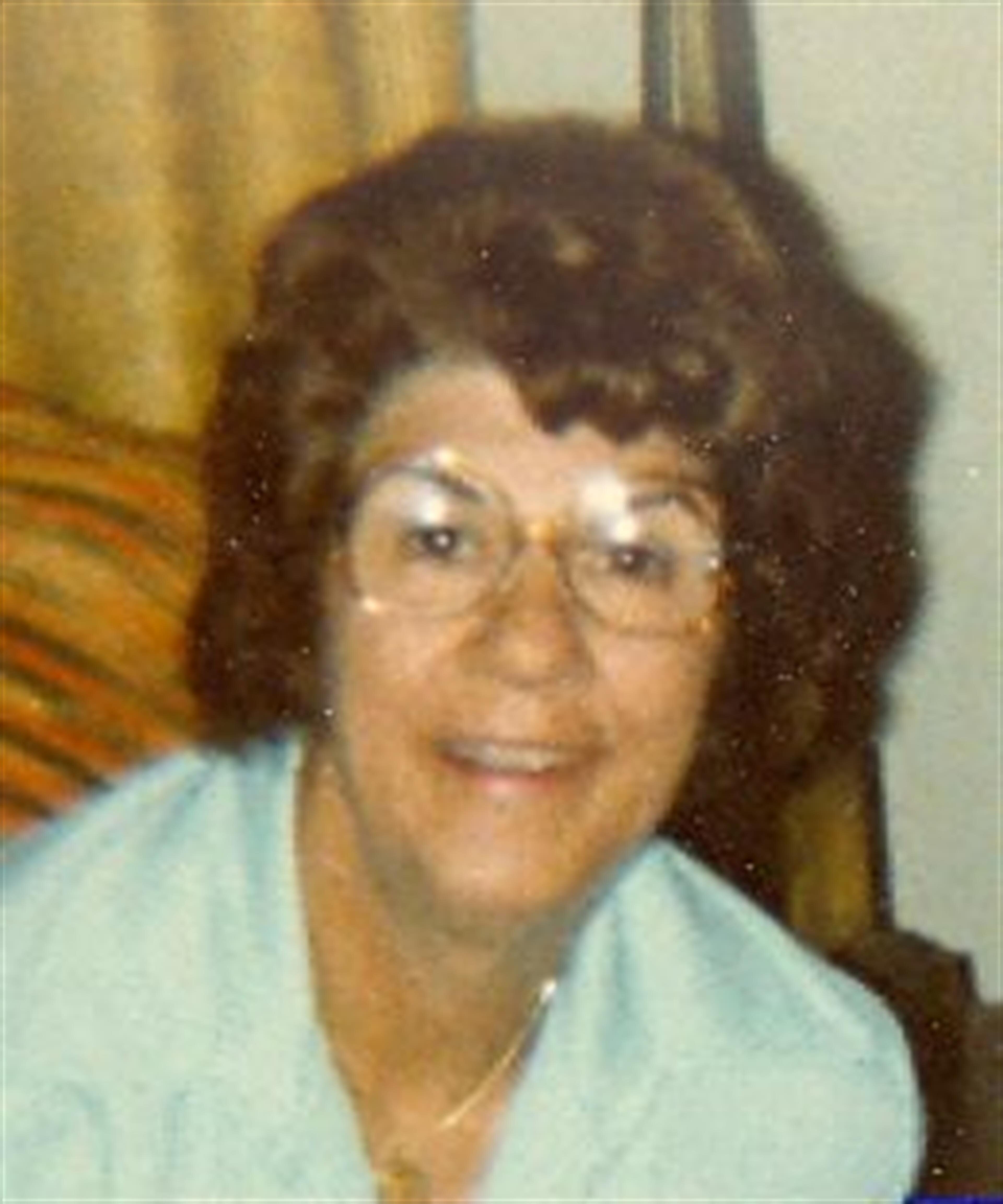 Mrs. Santina T. (Sandy McKenzie) Slater