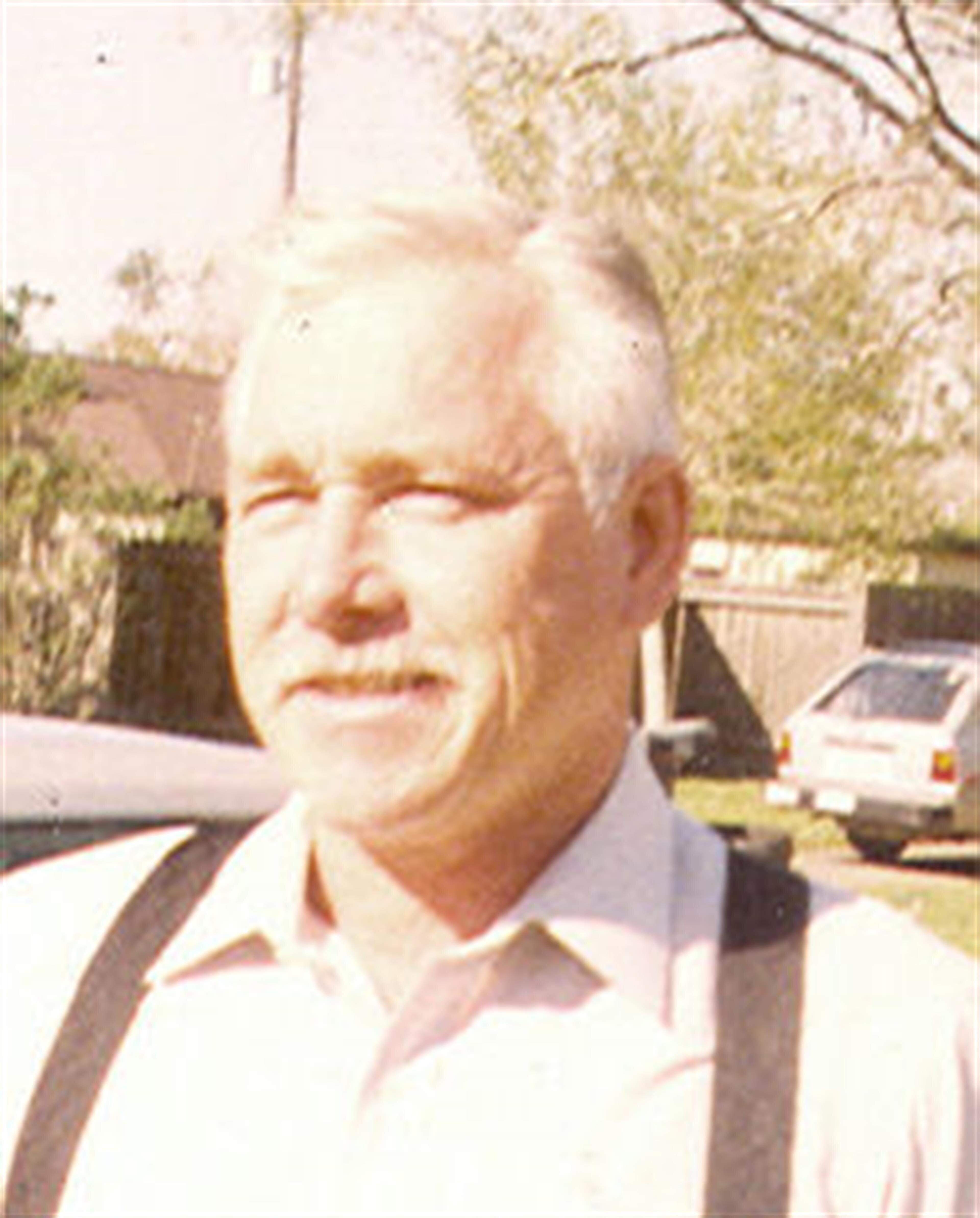 Mr. Julius Wayne Lakner