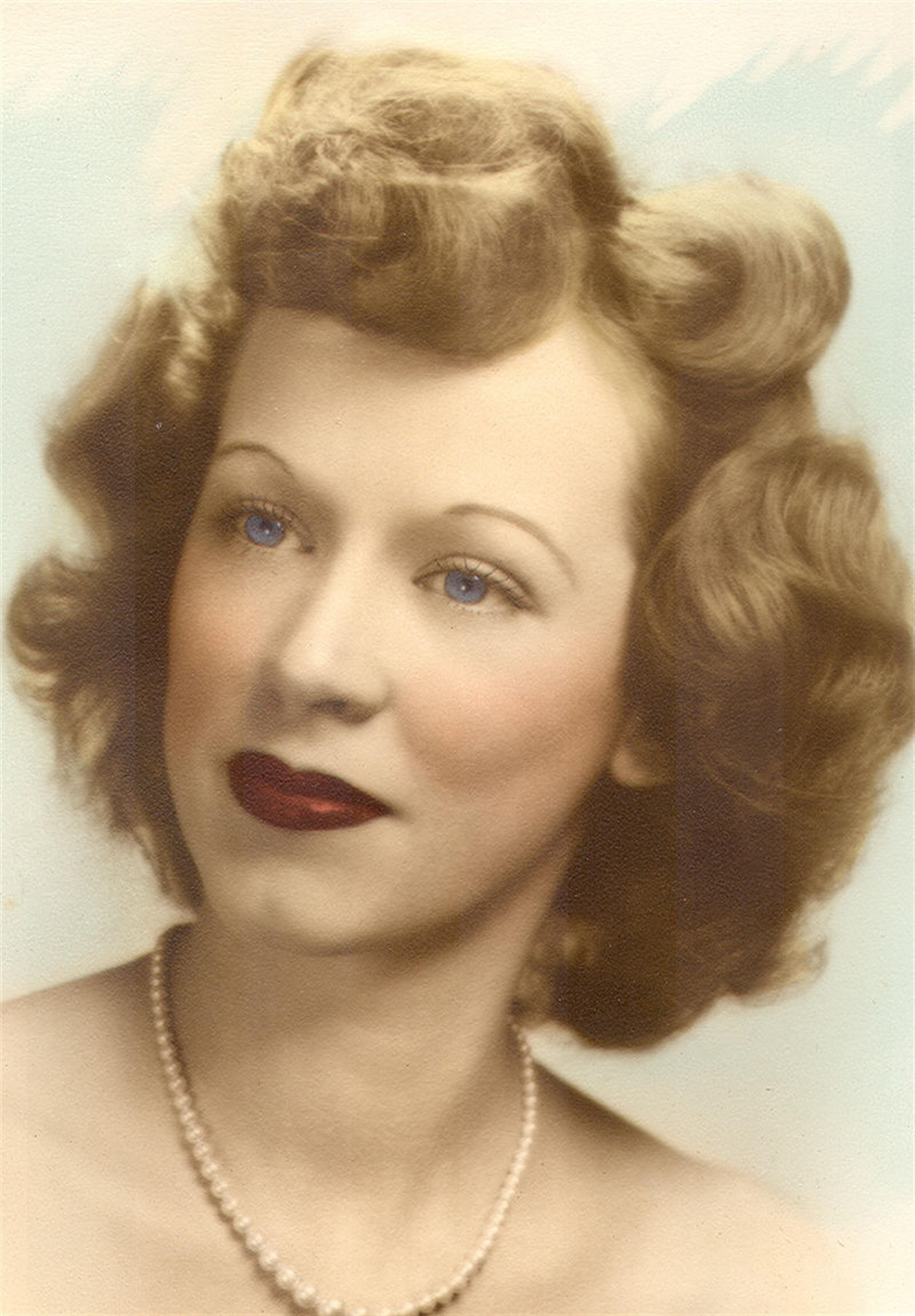 Mrs Della Mae Kibodeaux