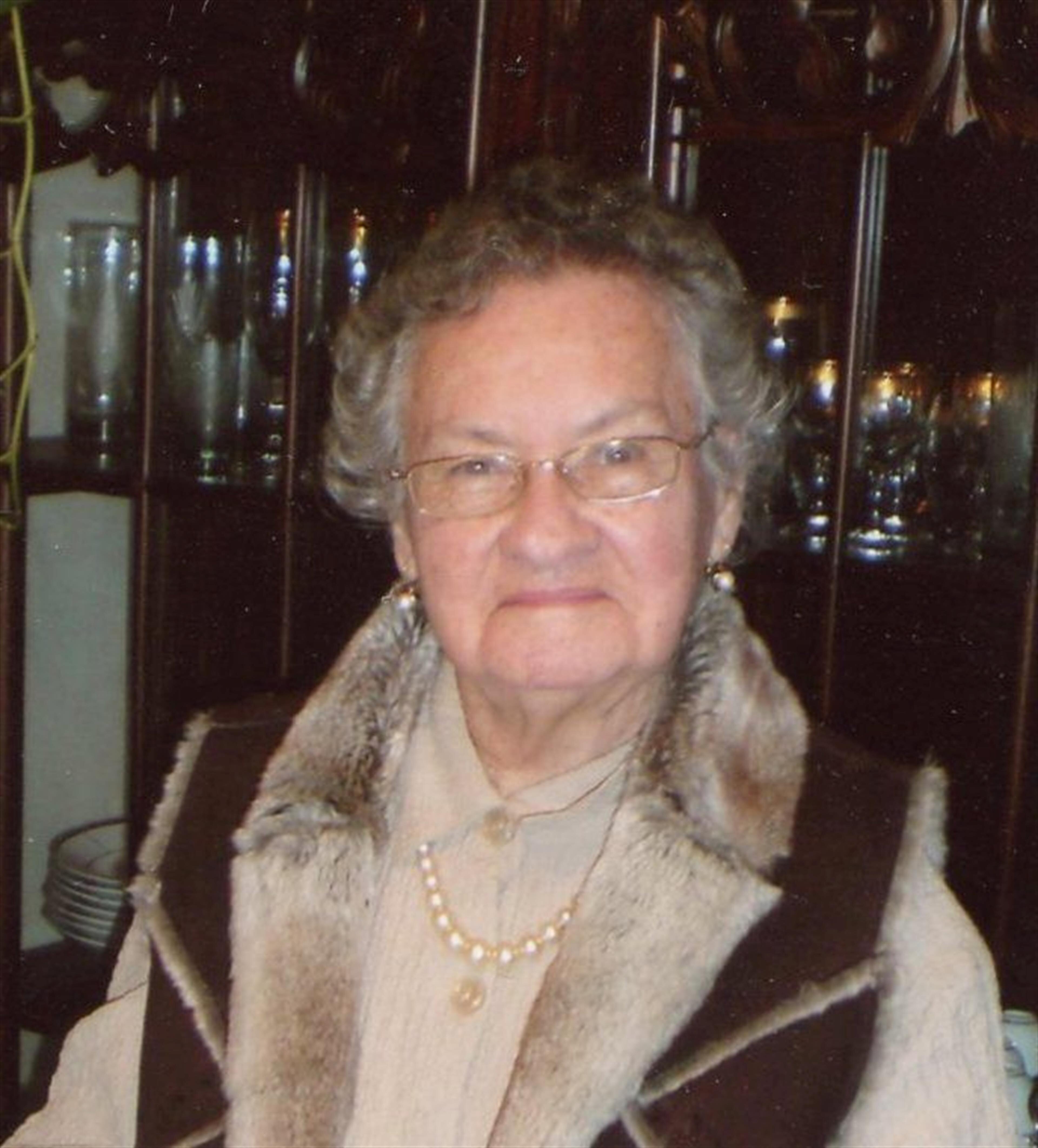 Mrs. Elena Henderson