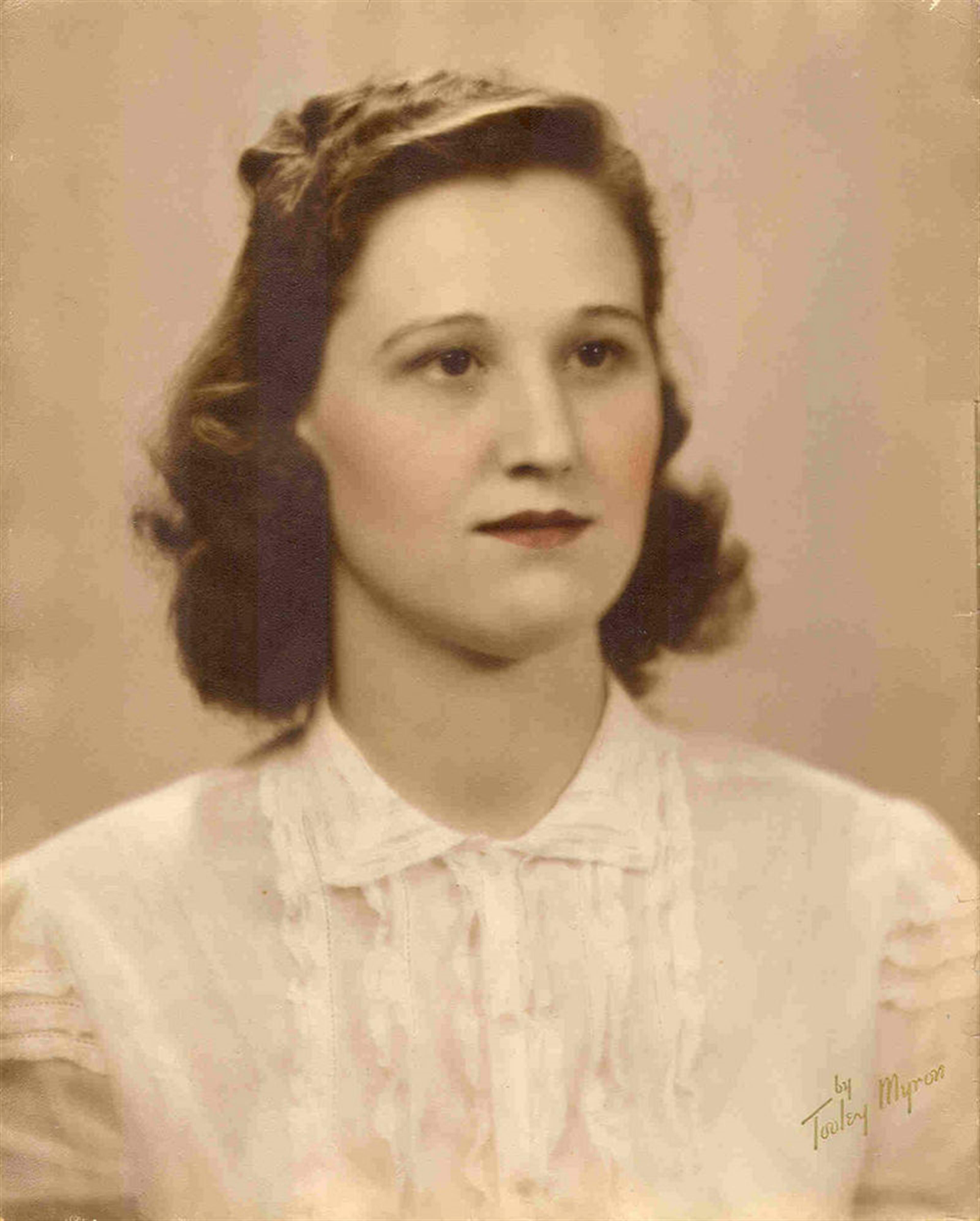 Gladys Mae Watkins