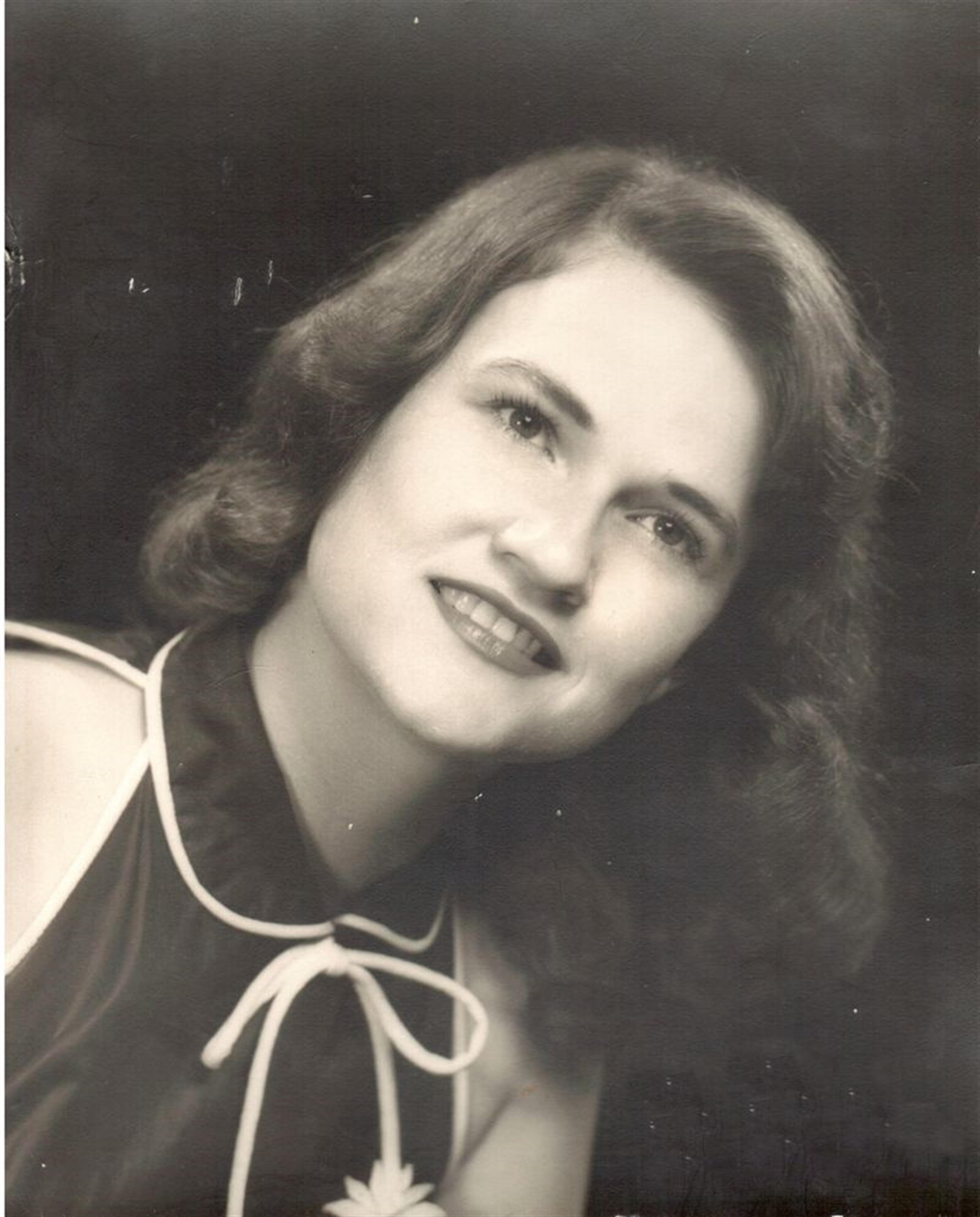 Mrs. Elizabeth Warren Hyde