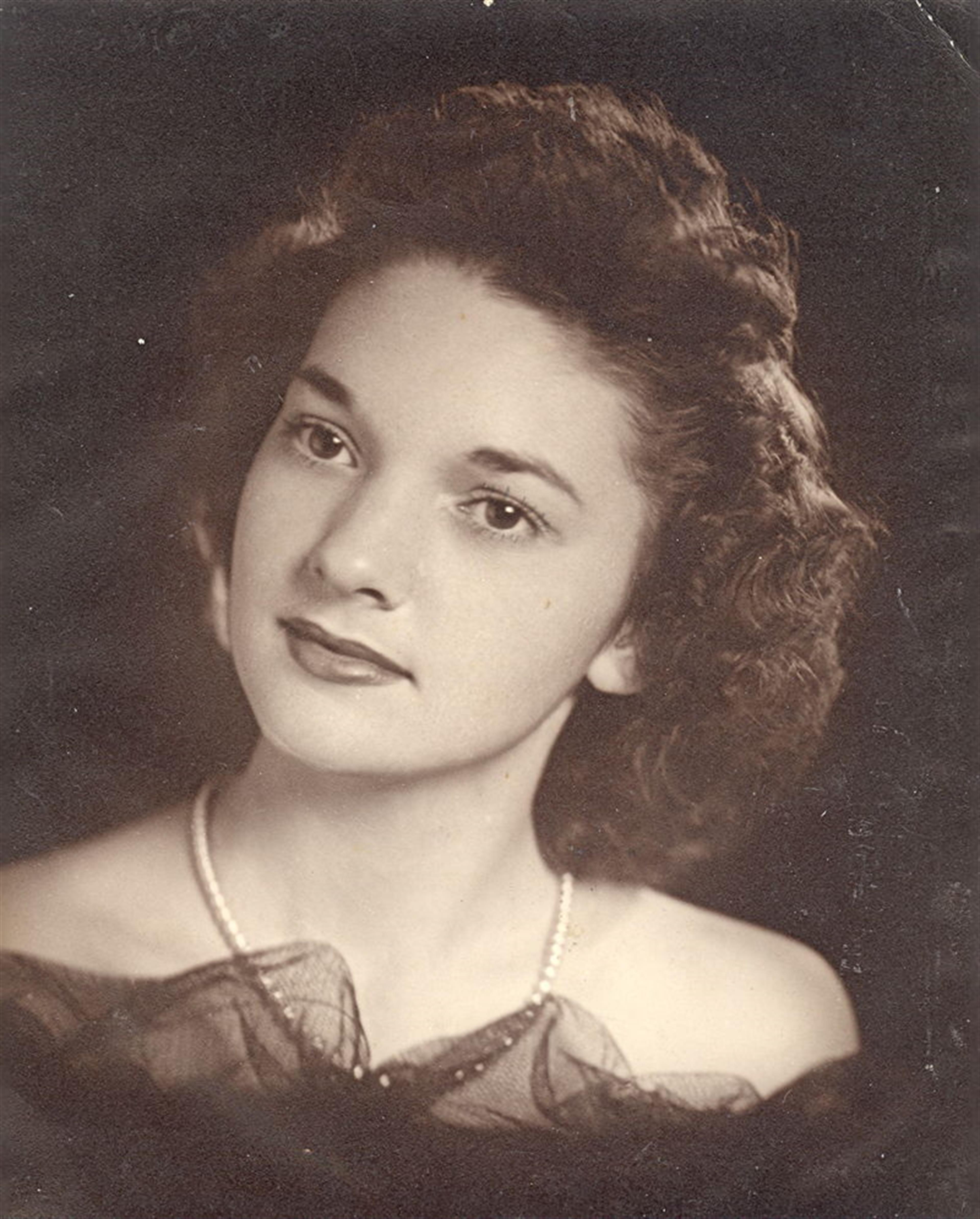 Ms. Helen Ruth Hager's obituary picture