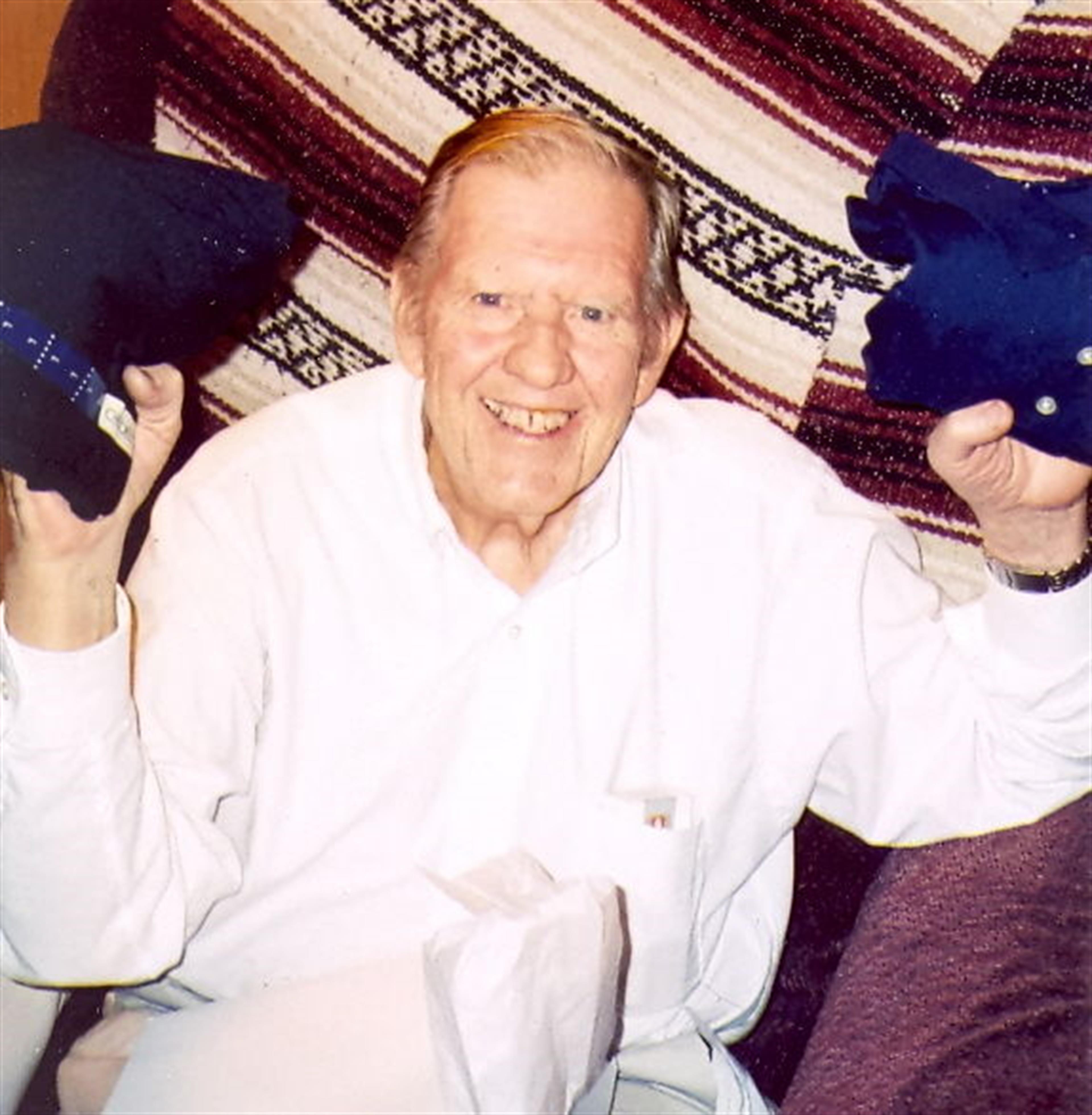 Mr. Robert Earl Morehead