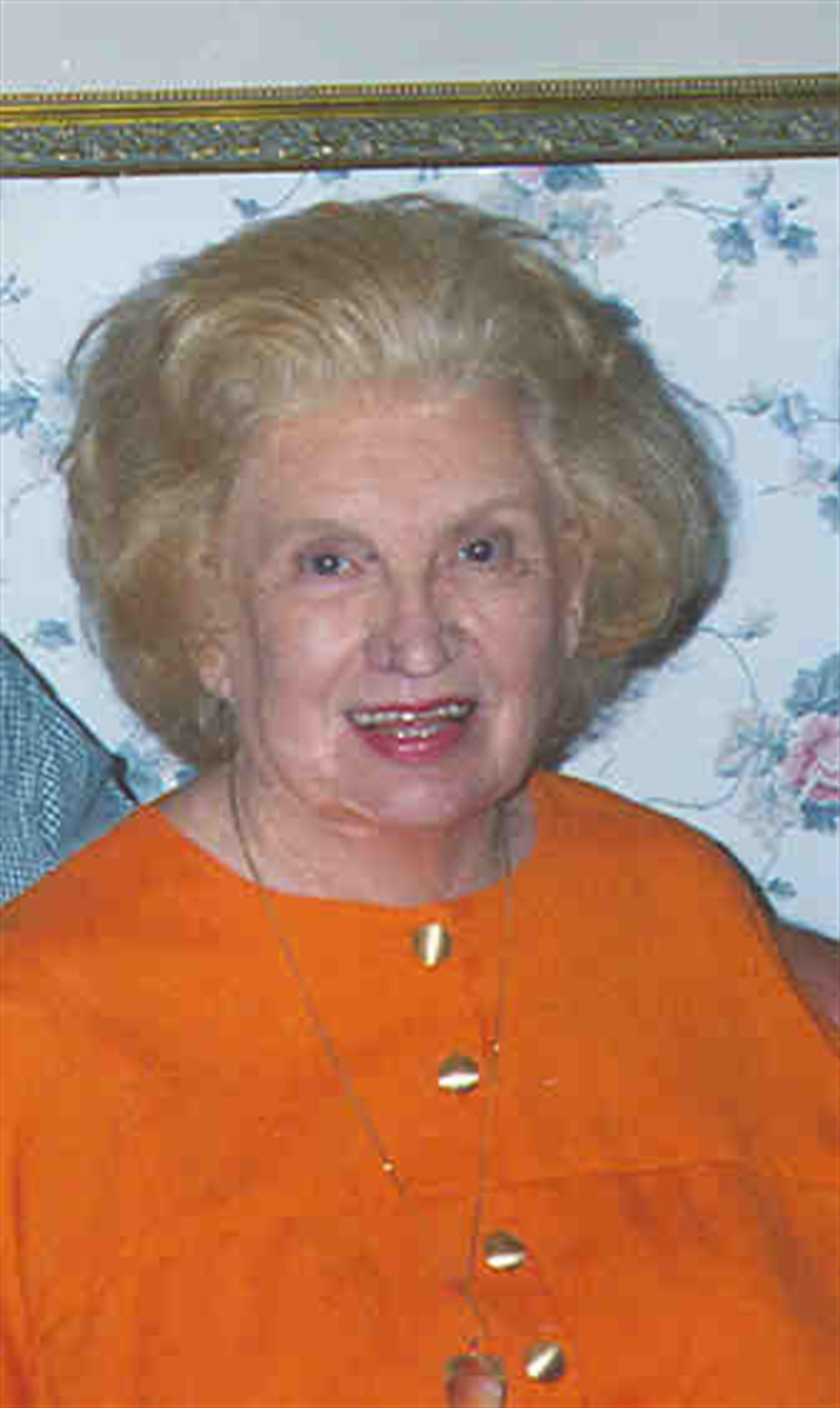 Mrs. Frances Ray Hopfe