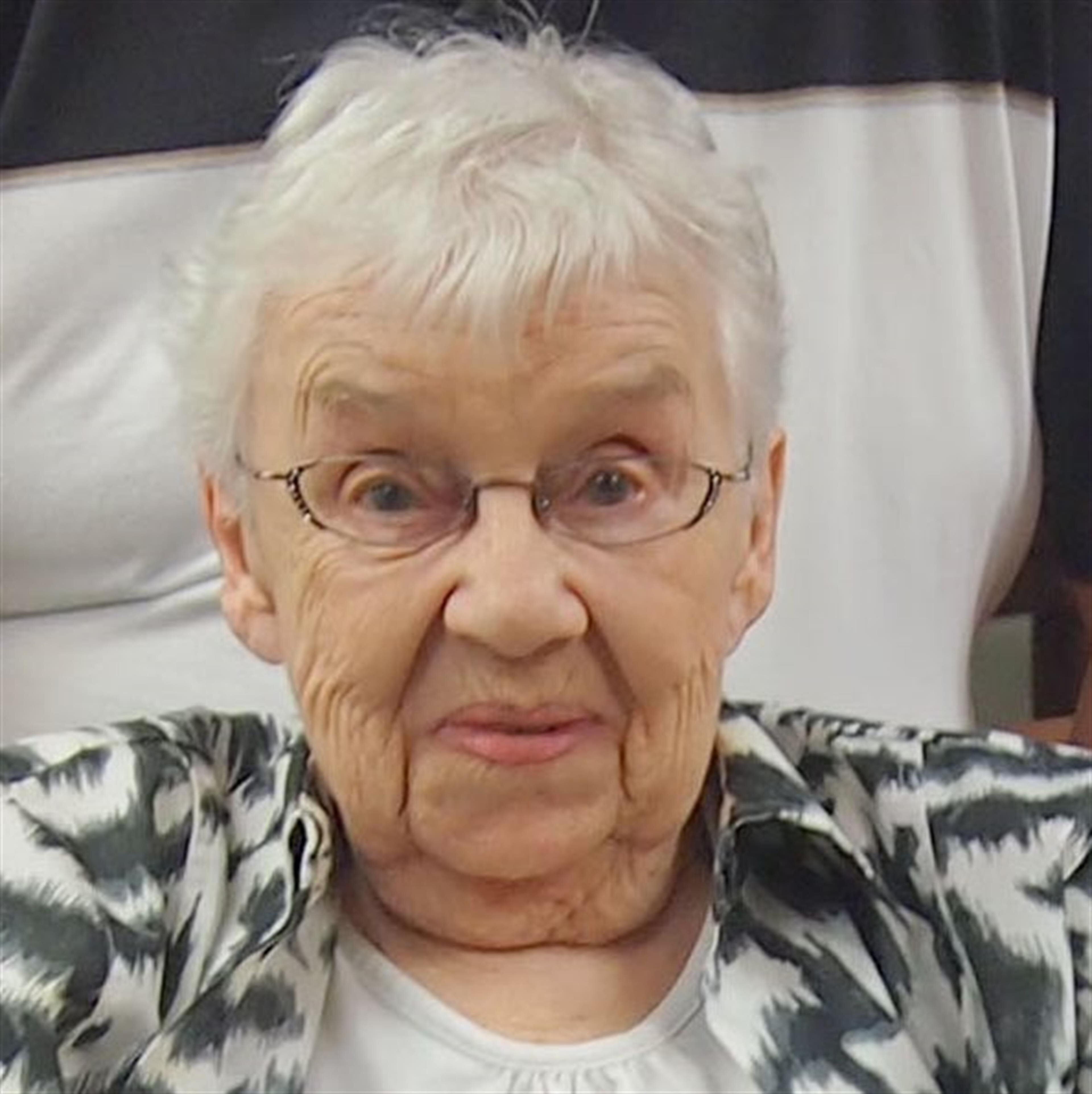 Dorothy D. Tom