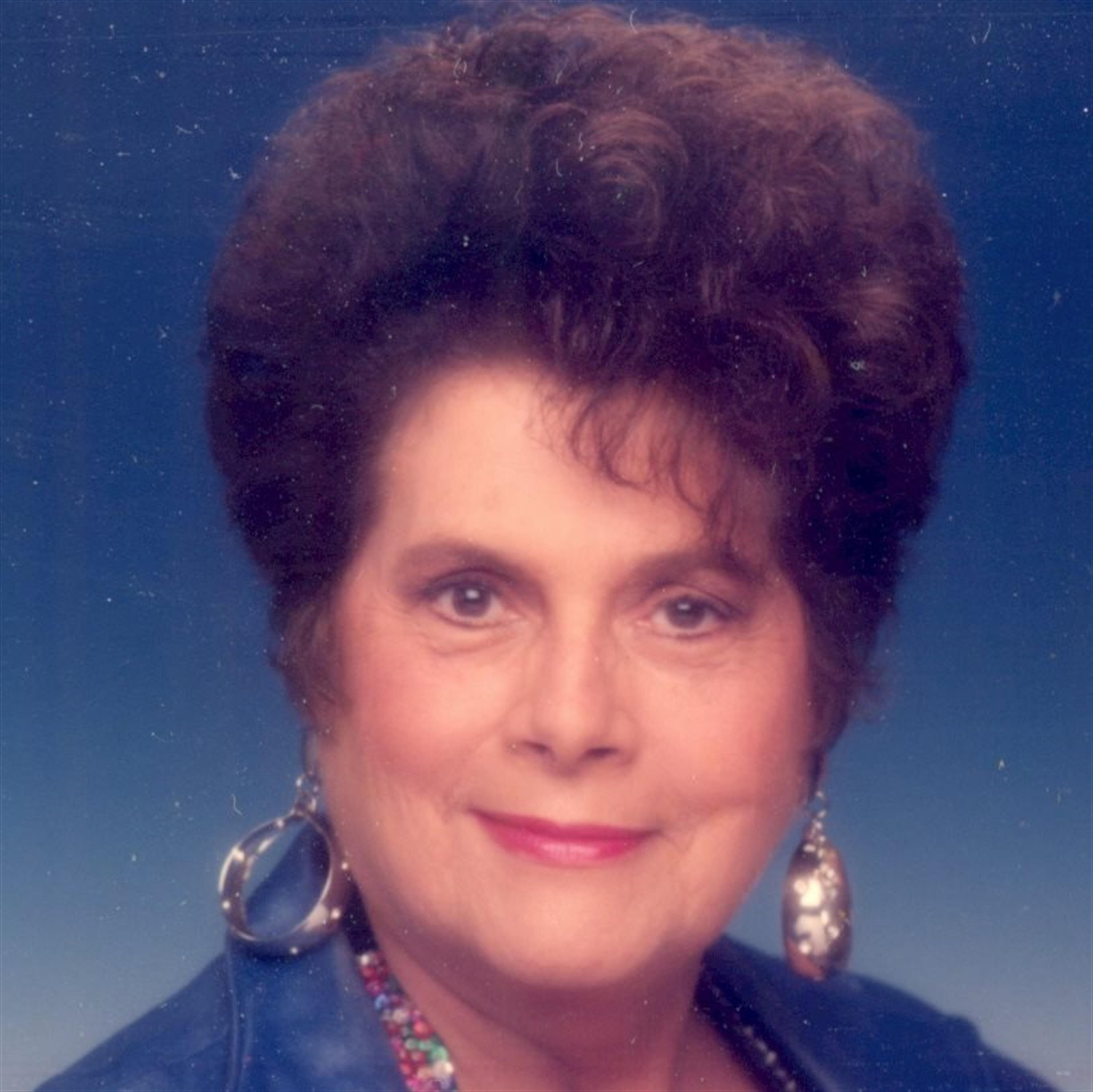 Lillian A Traver