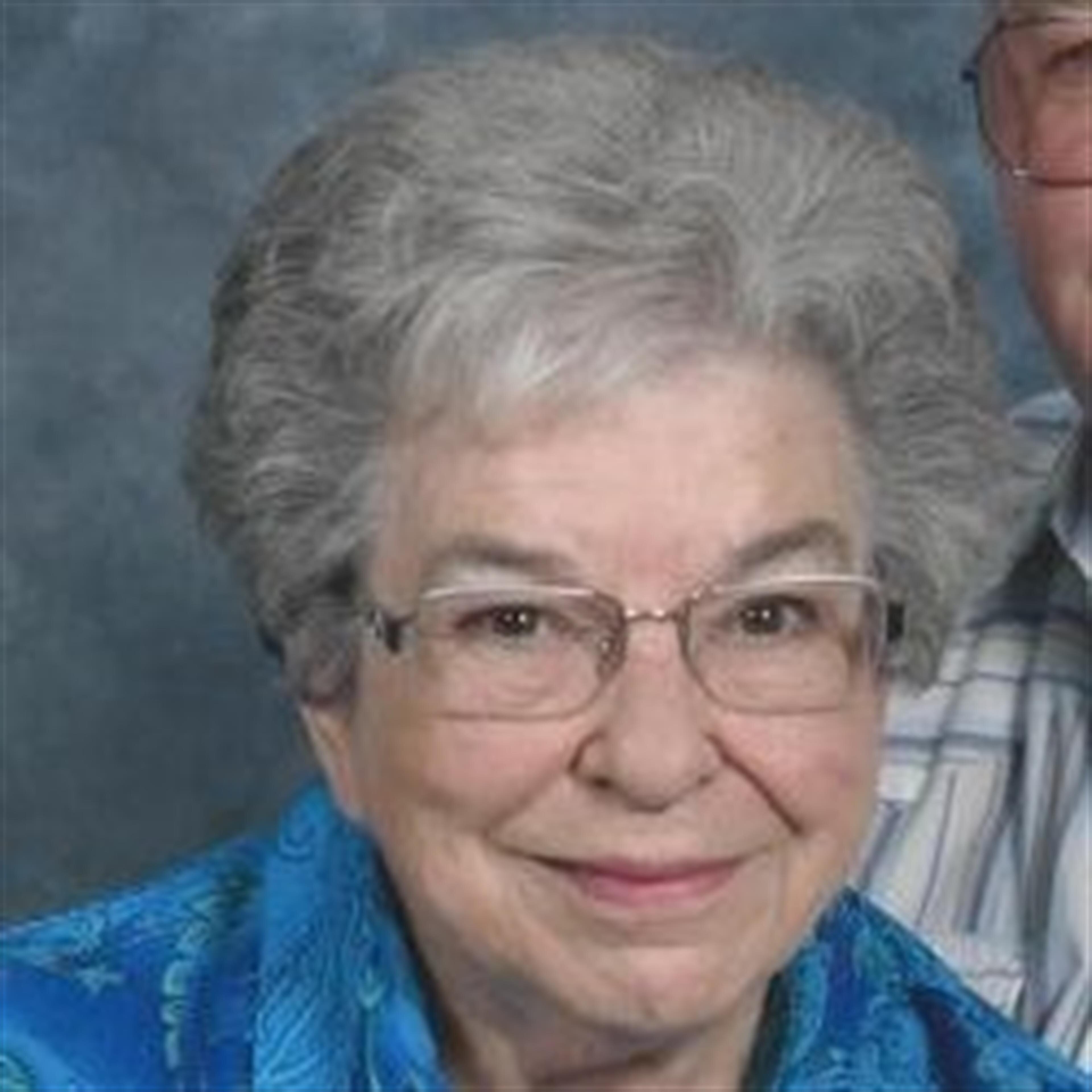 Eveline  Caviness (Camdenton) 