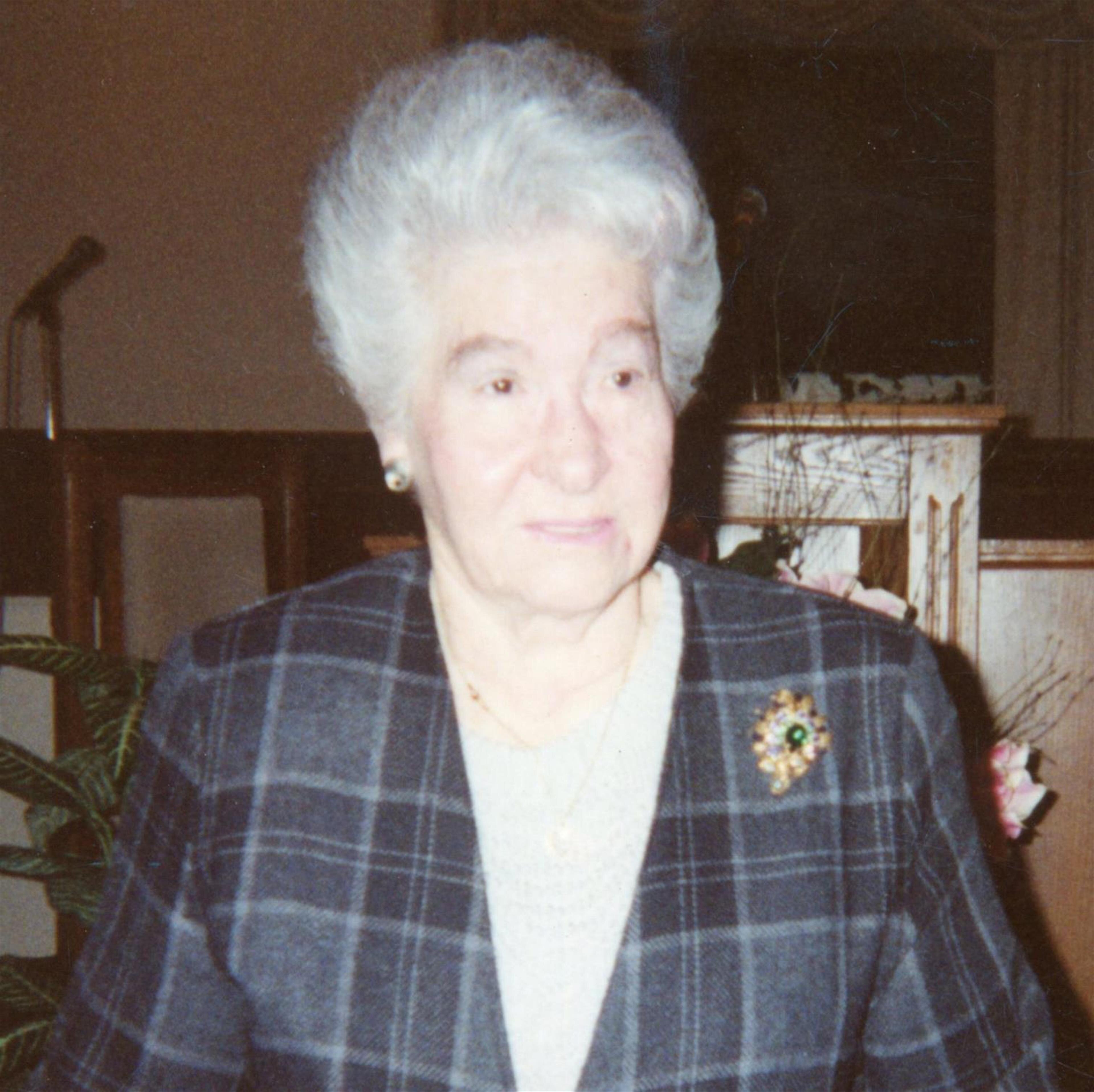Louise  Cannon