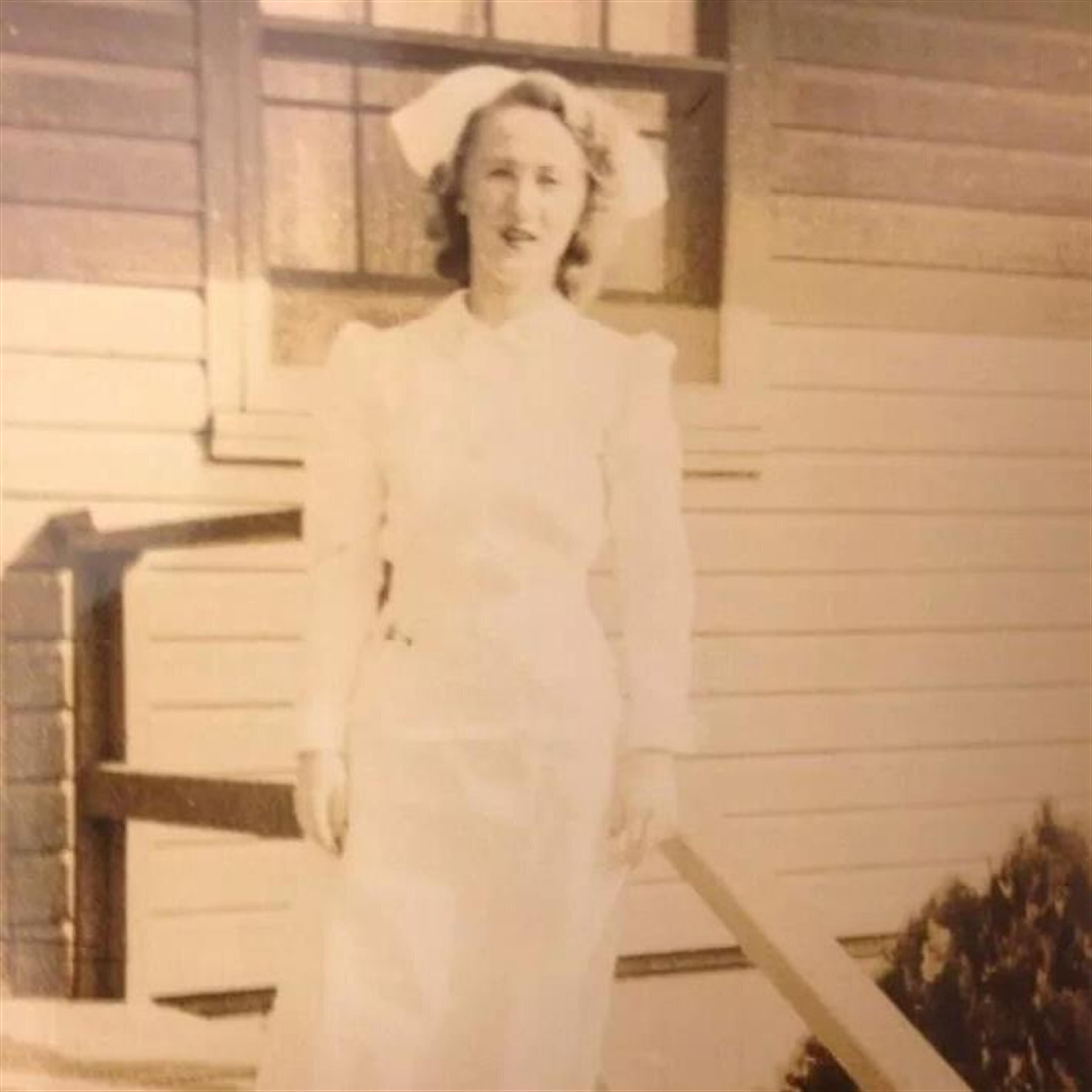 Mrs. Zena Amstein Bryan