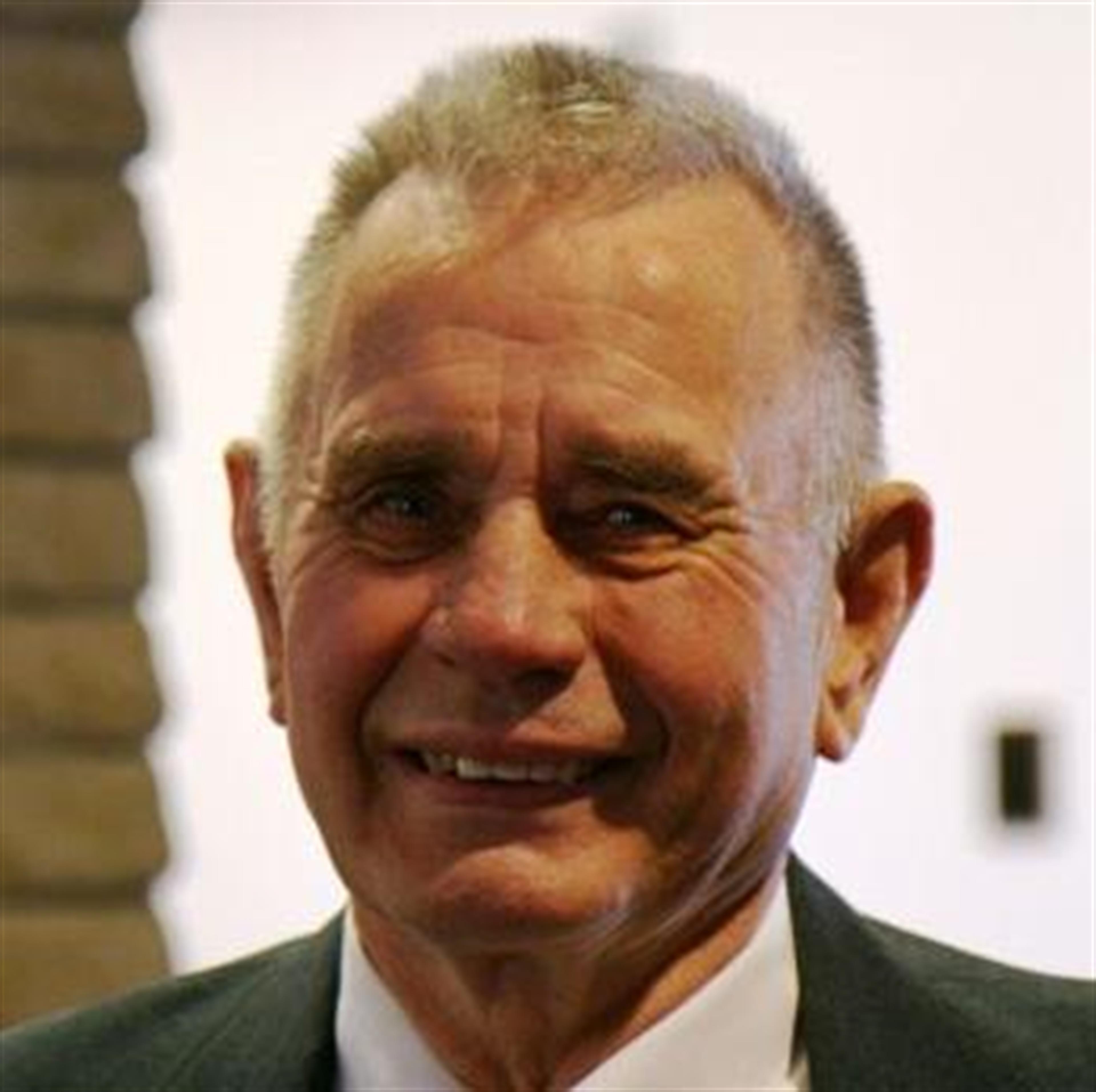 Lowell Glenn Hetterle (Hartville)