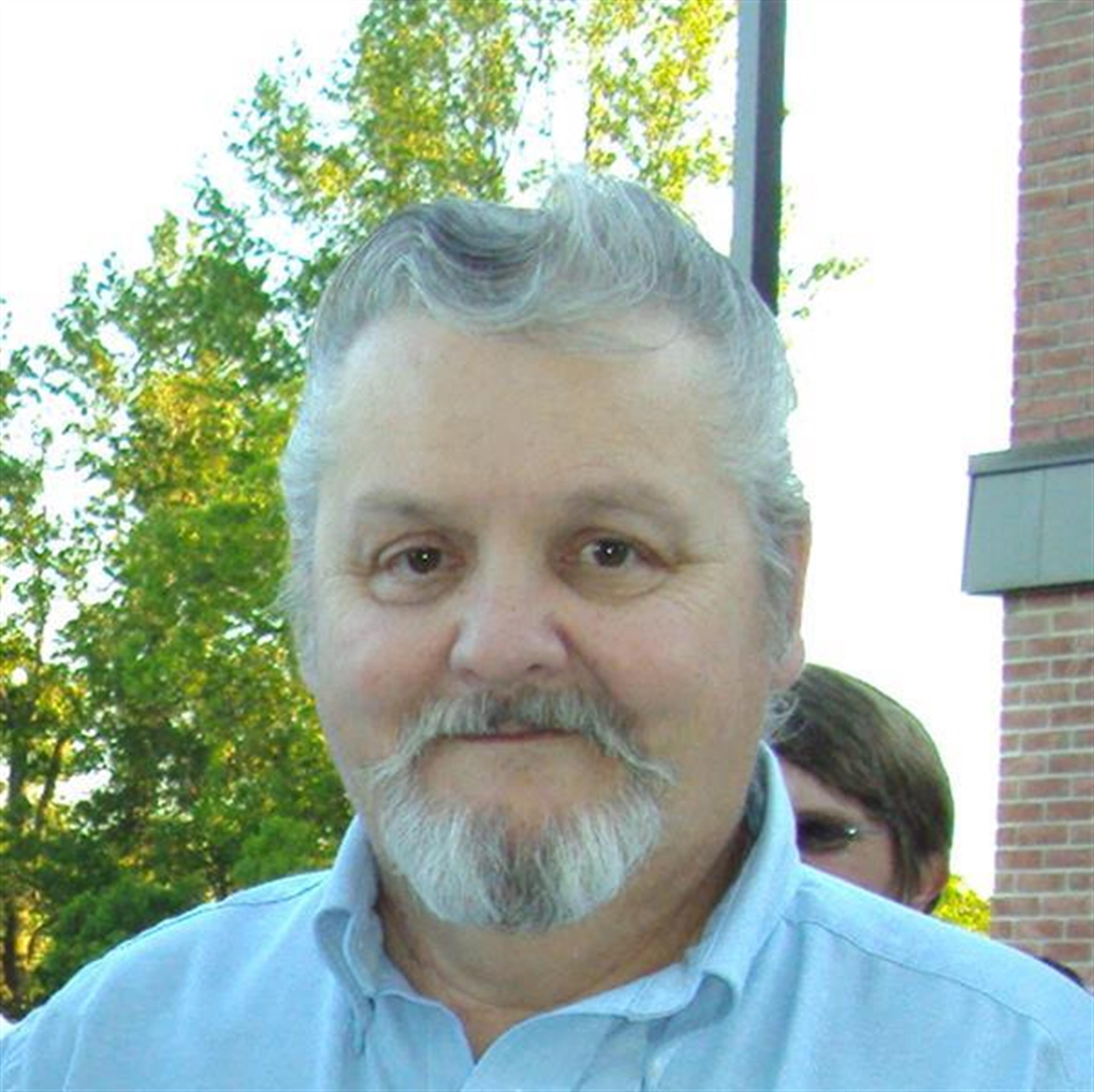 Pastor Robert  Gordon Hayes