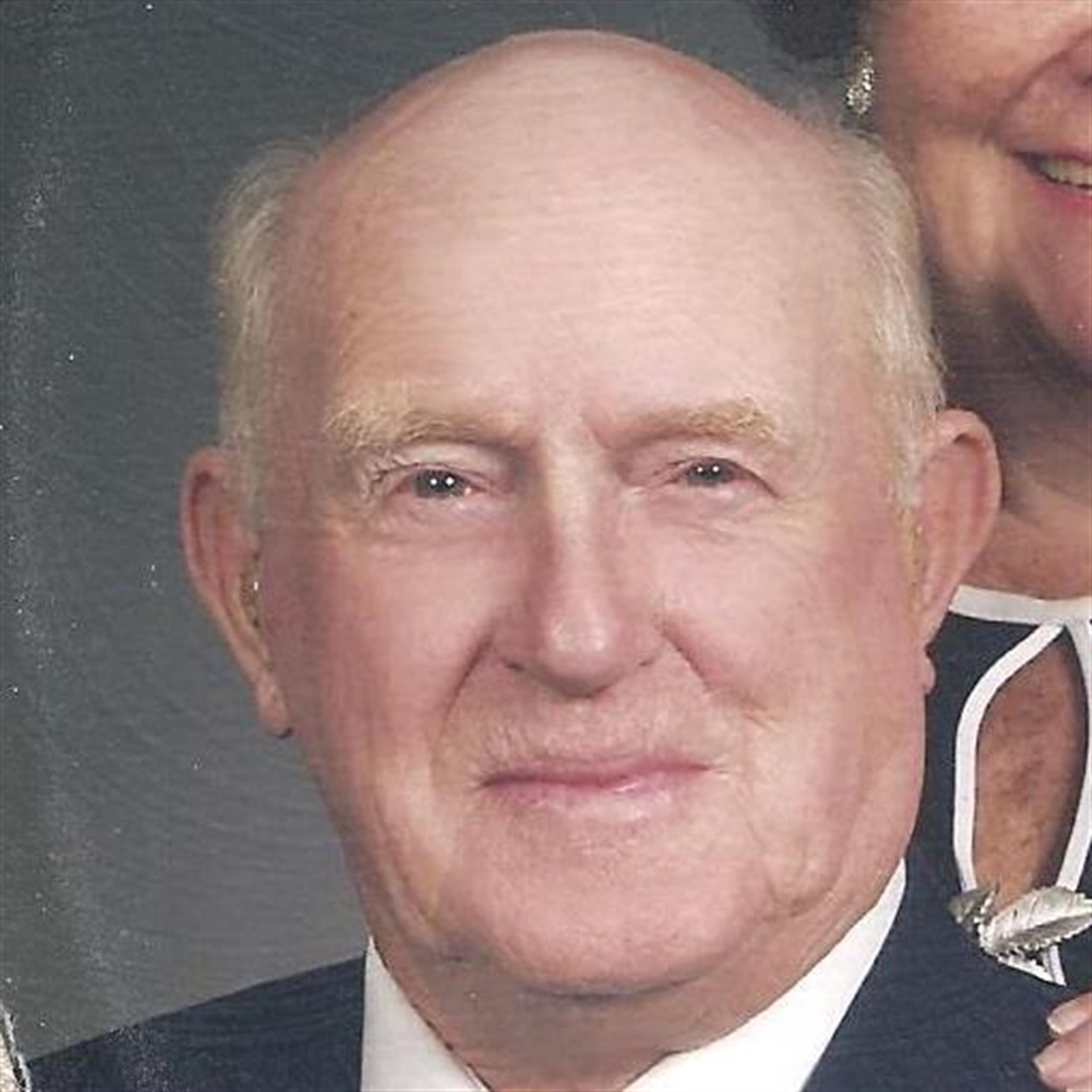 Alva "Al" LaClair Gregor
