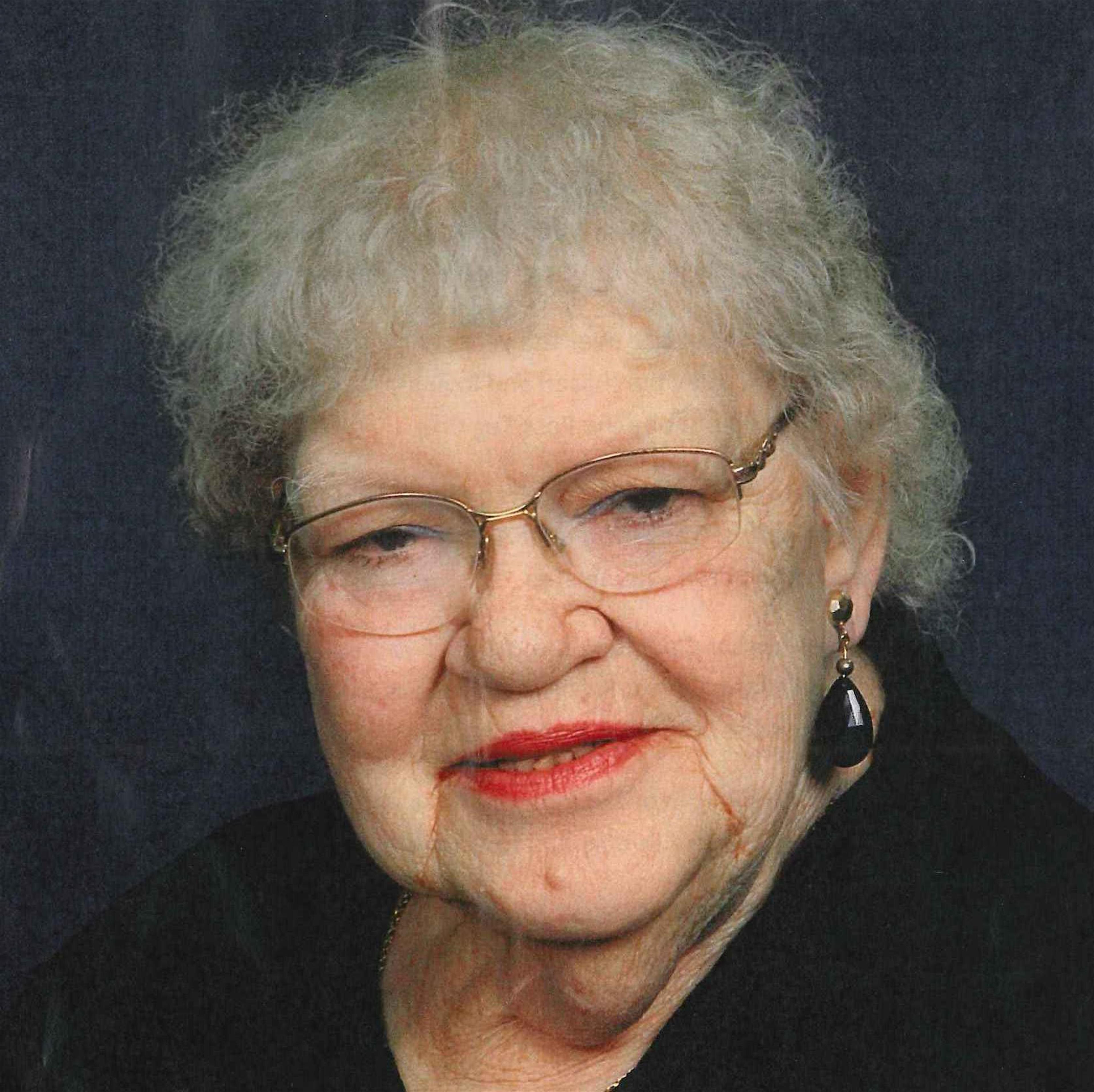 Lena E Bradford