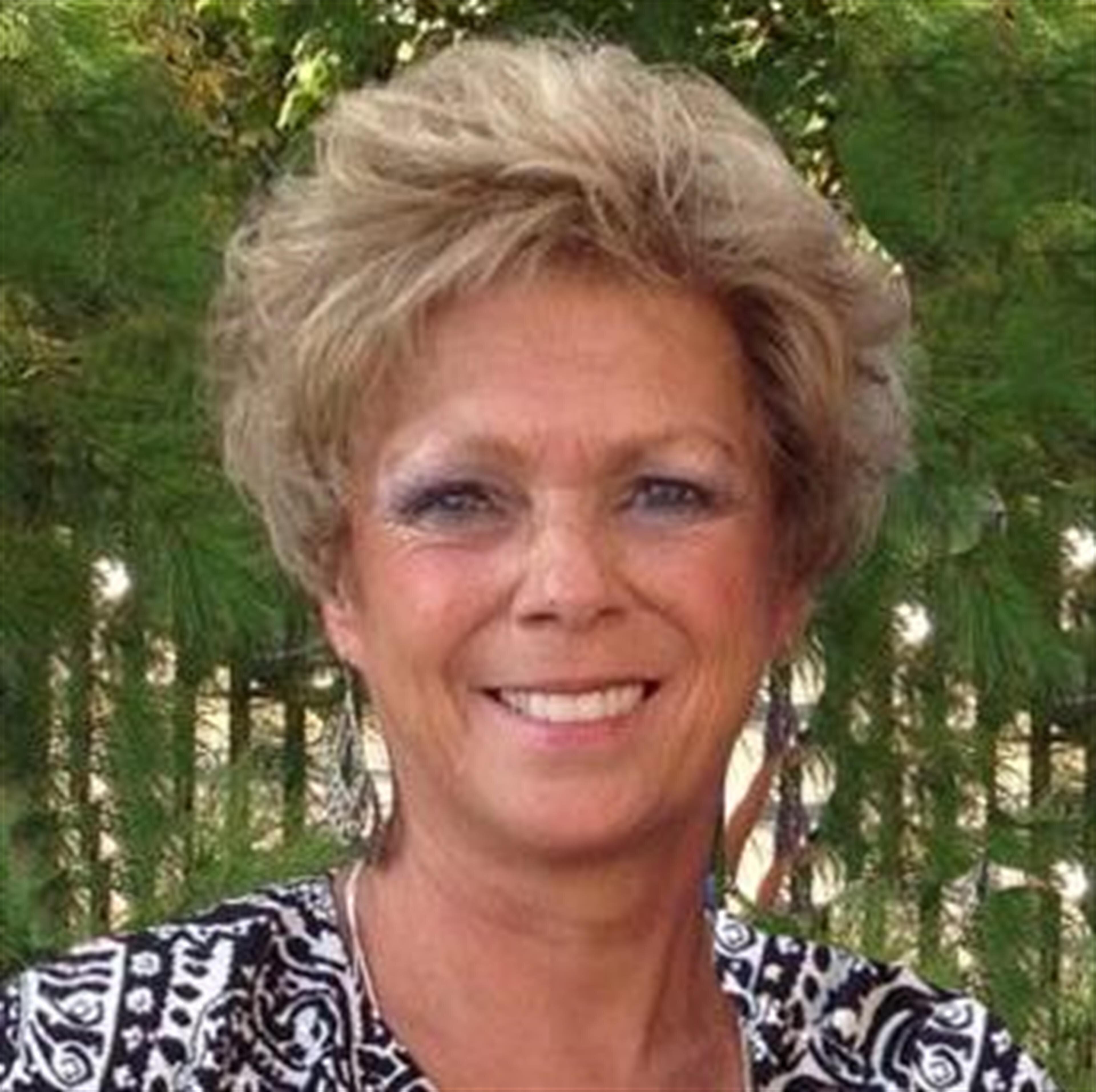 Mrs.  Theresa Zahrt