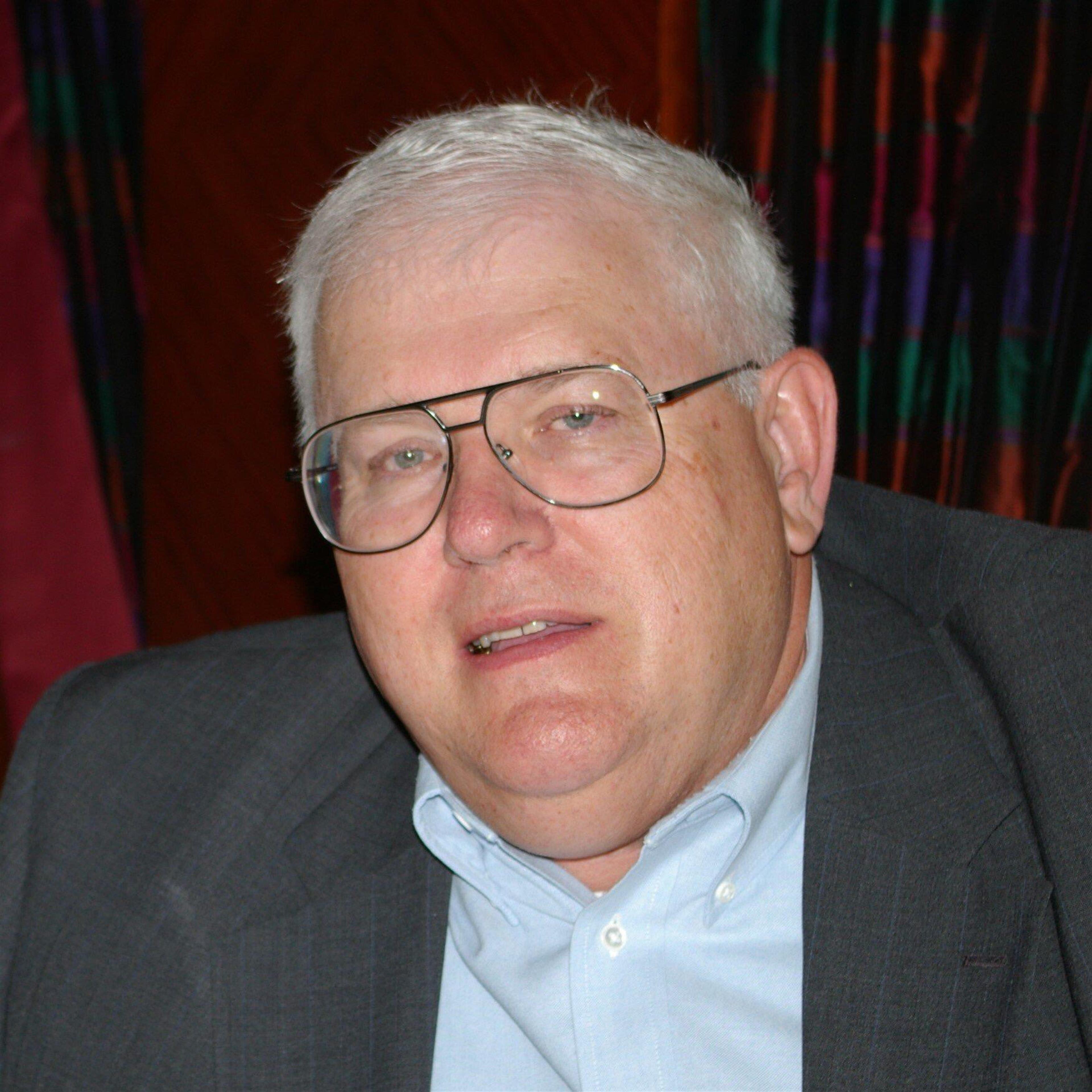 Robert  B. "Bob"  Wiecke
