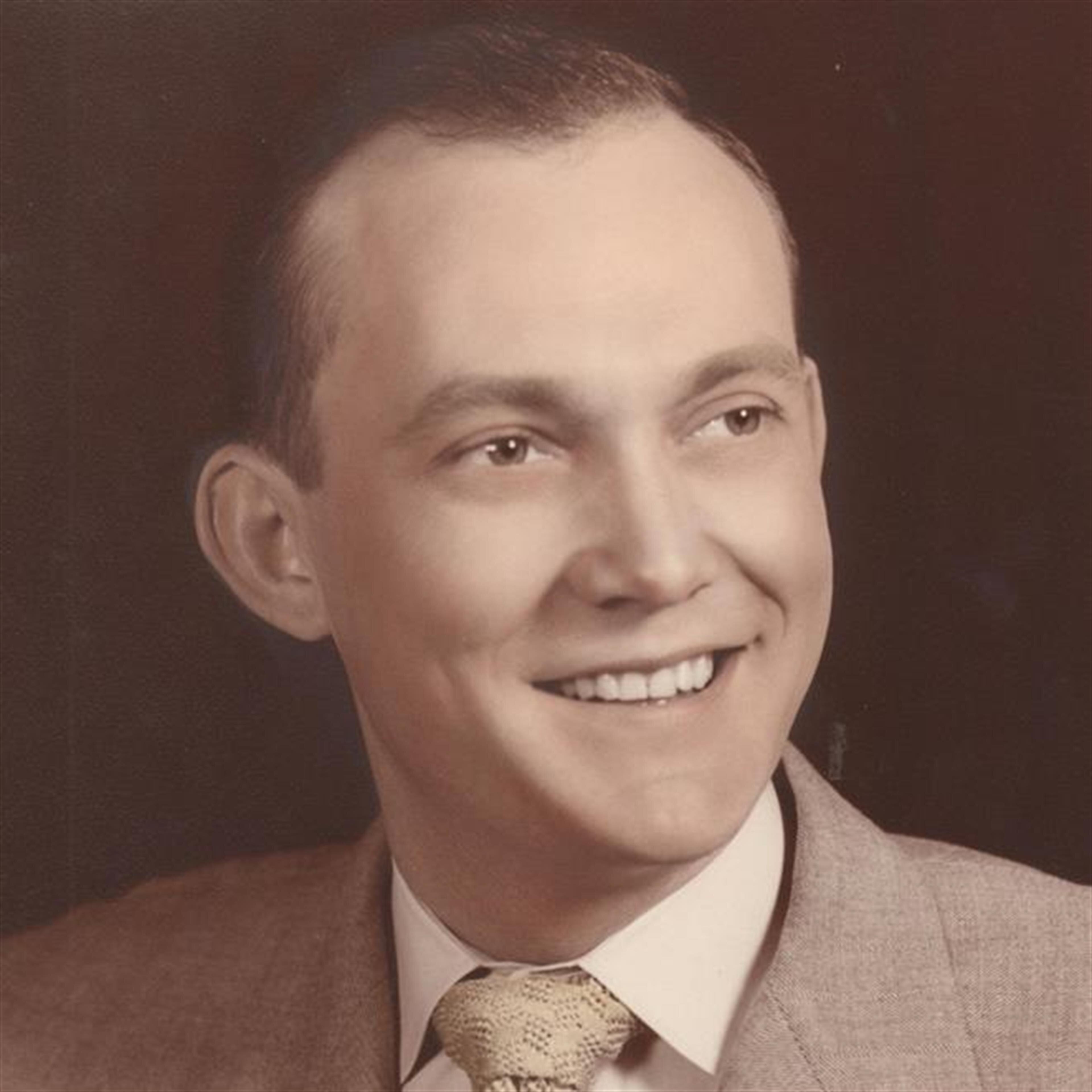  Norman E. Ray