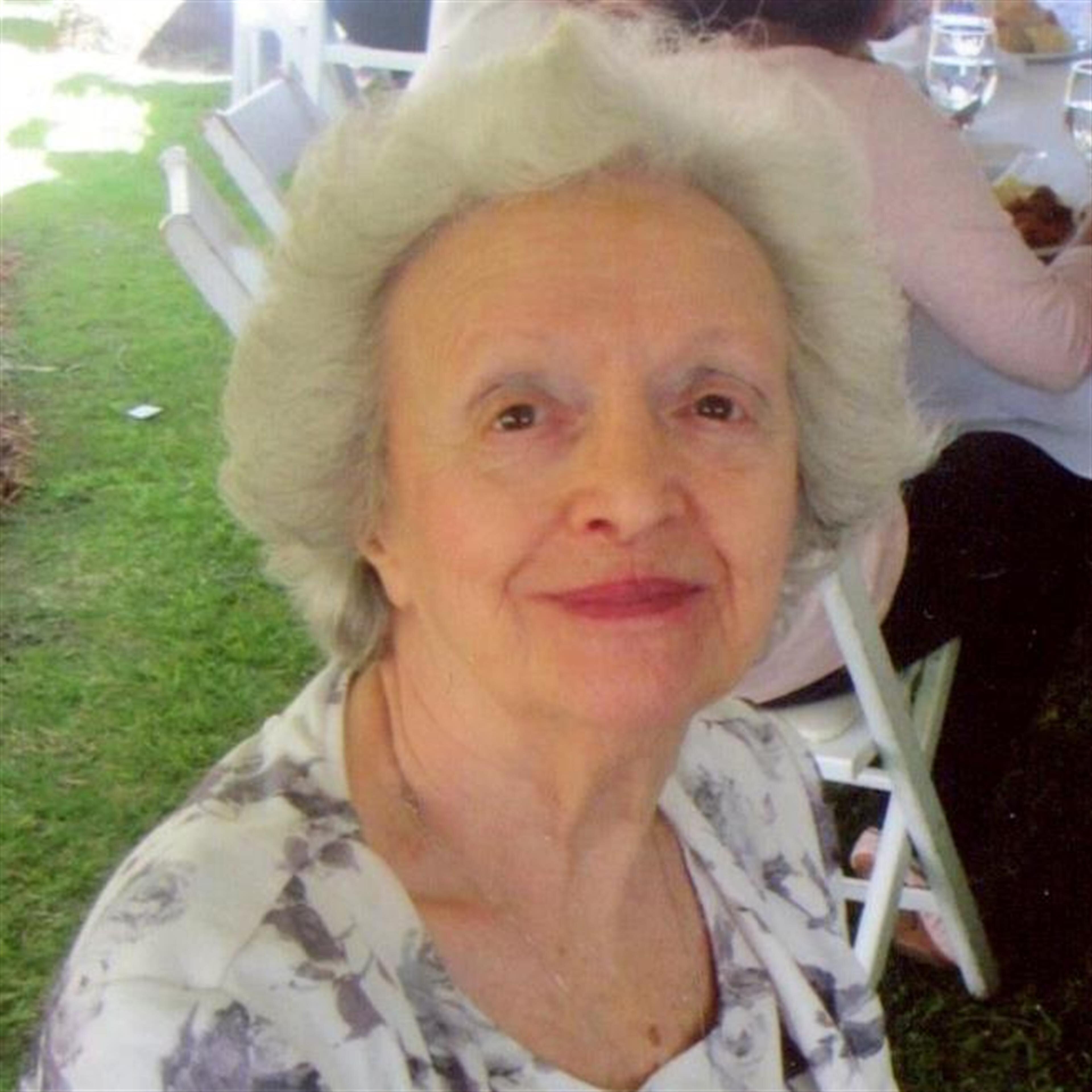 ELIZABETH MASTROMARINO