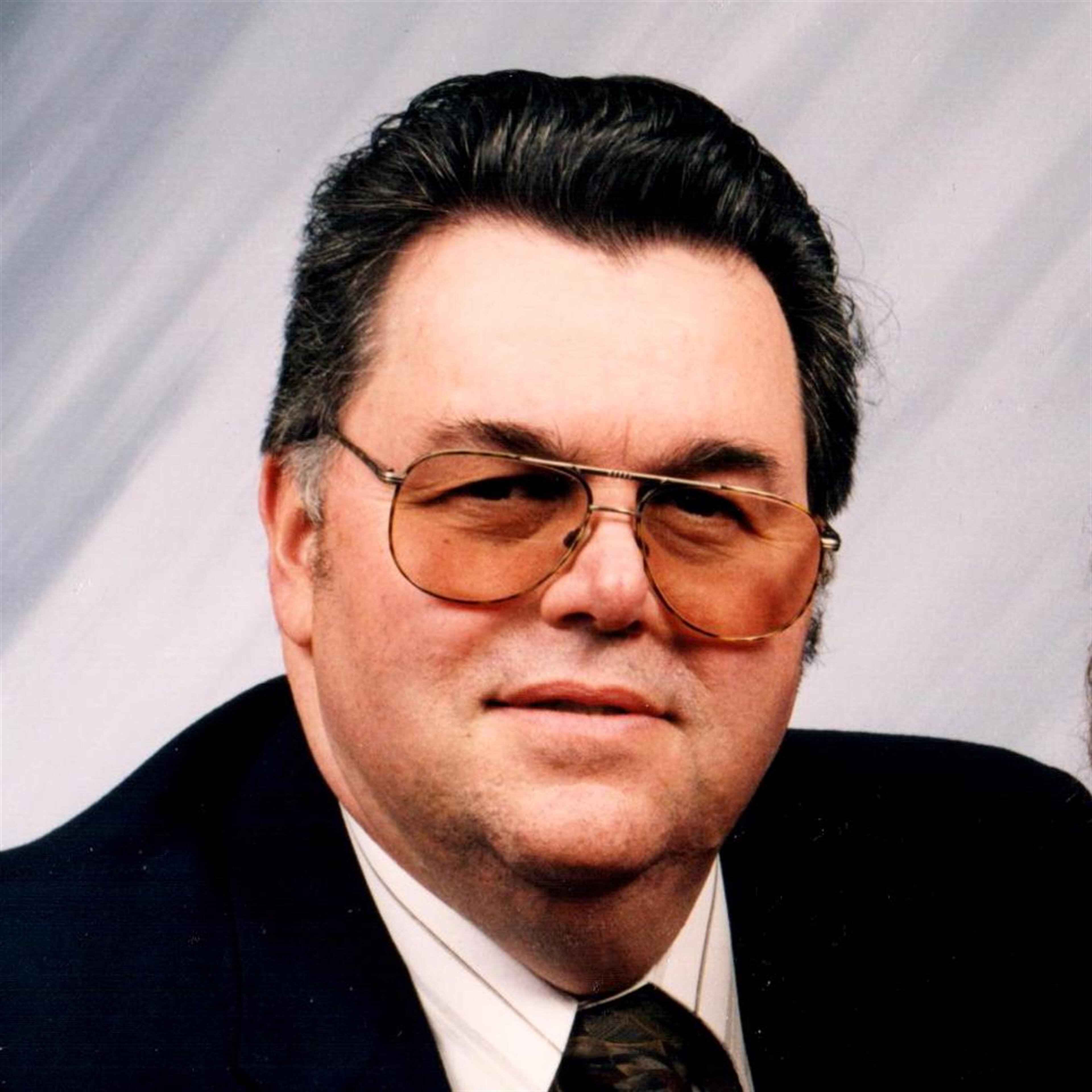 Thomas E. Achtziger