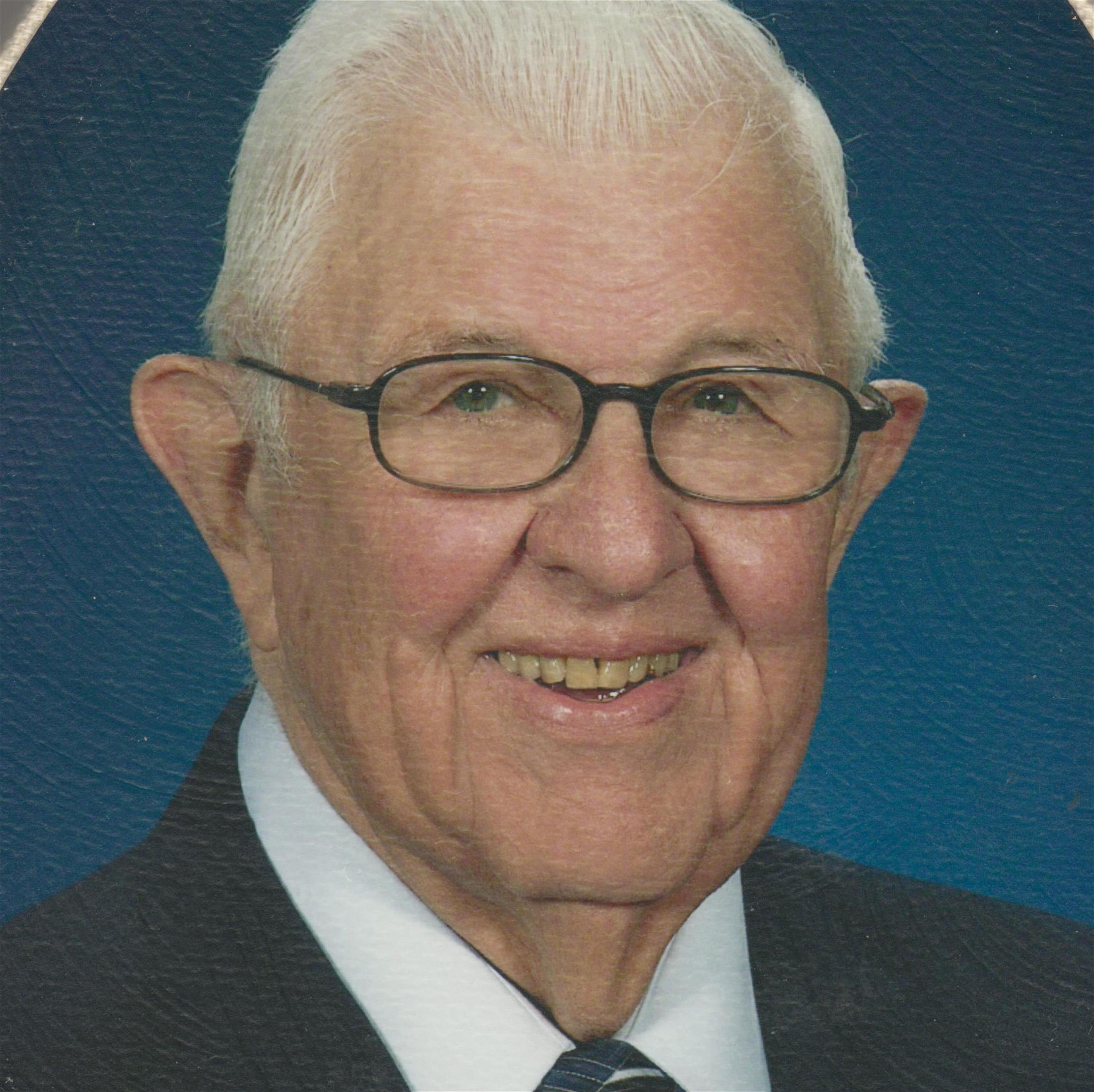 Mr. James Brooks