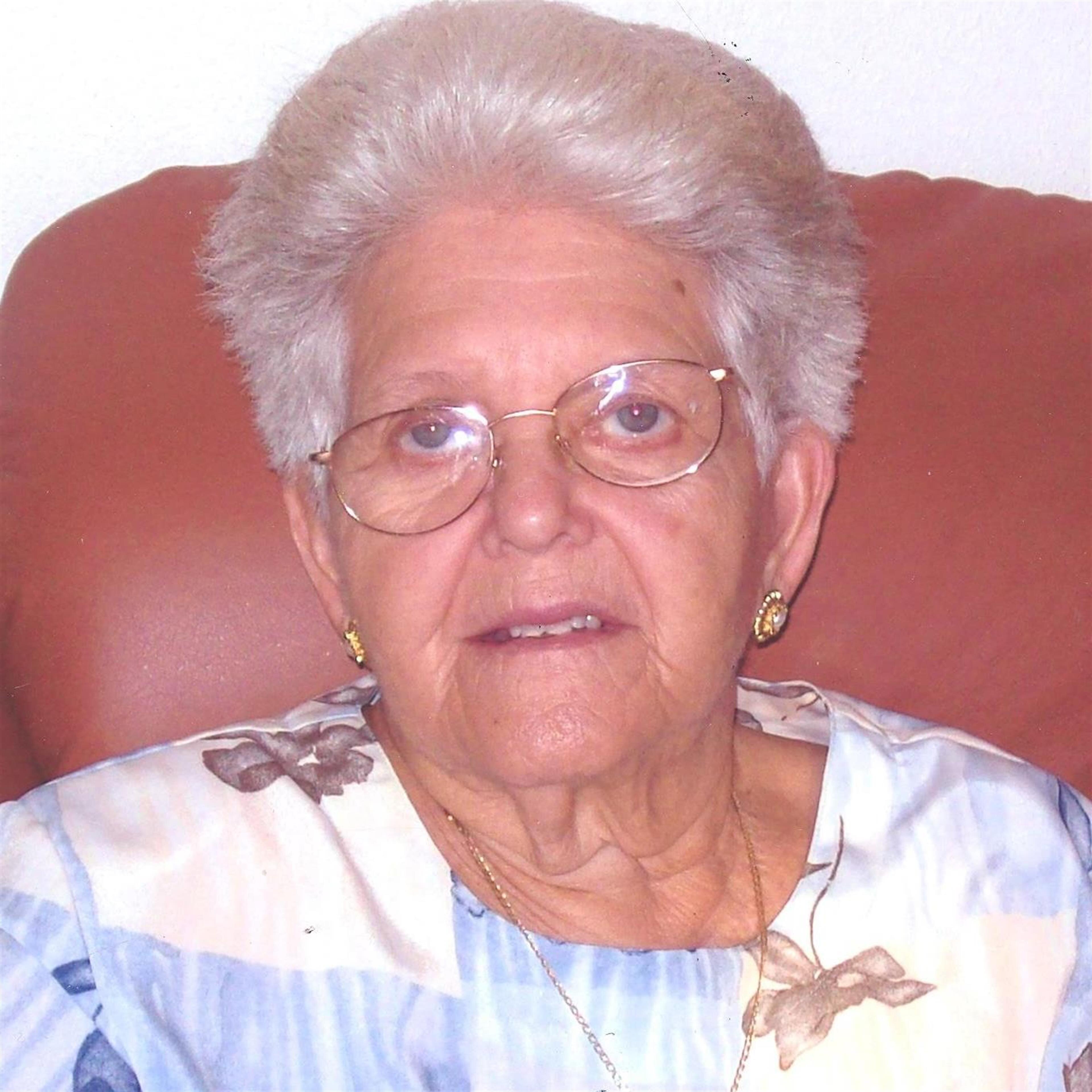 Maria Rosa DeMiqueo