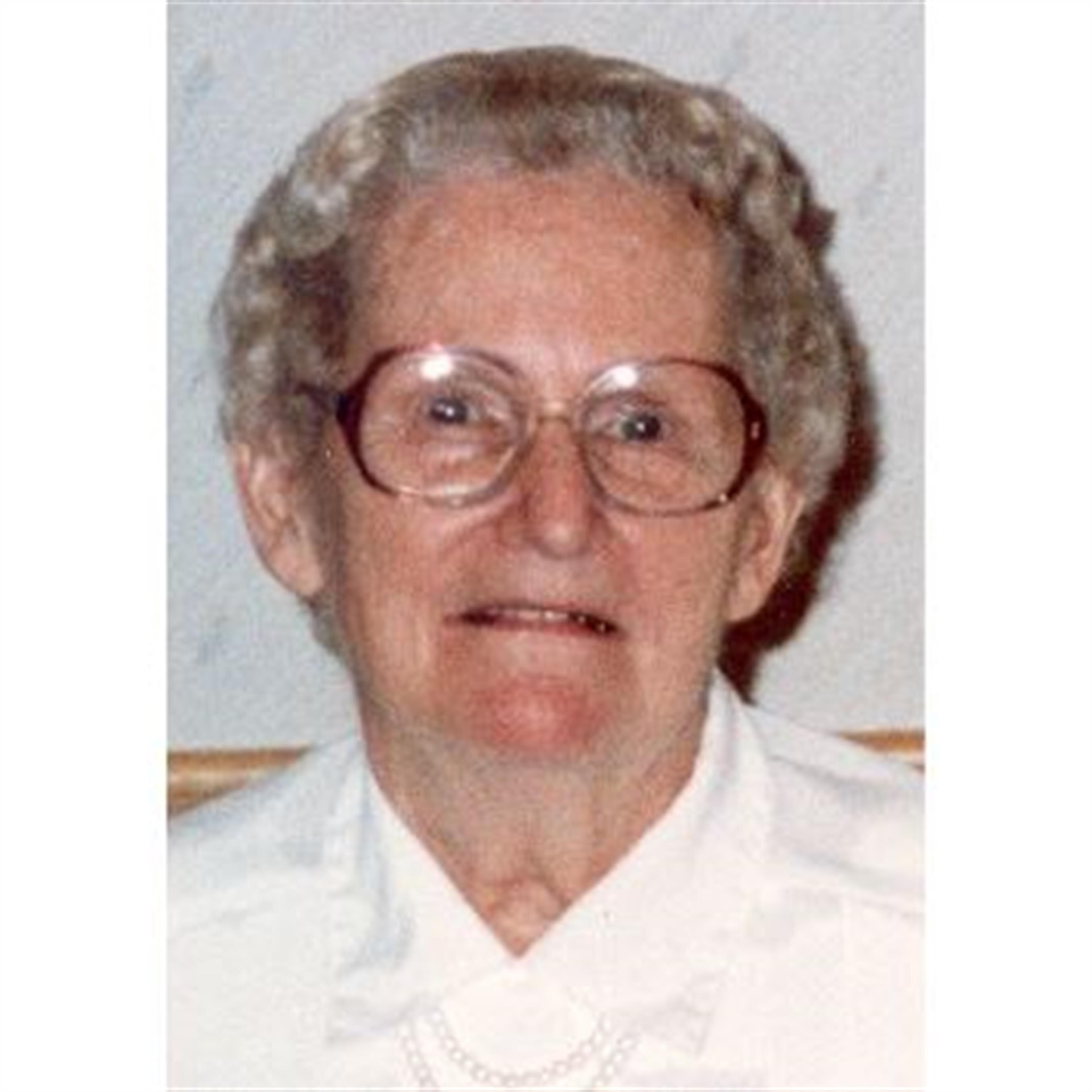 PaulineTheresa (Wallace) Frank
