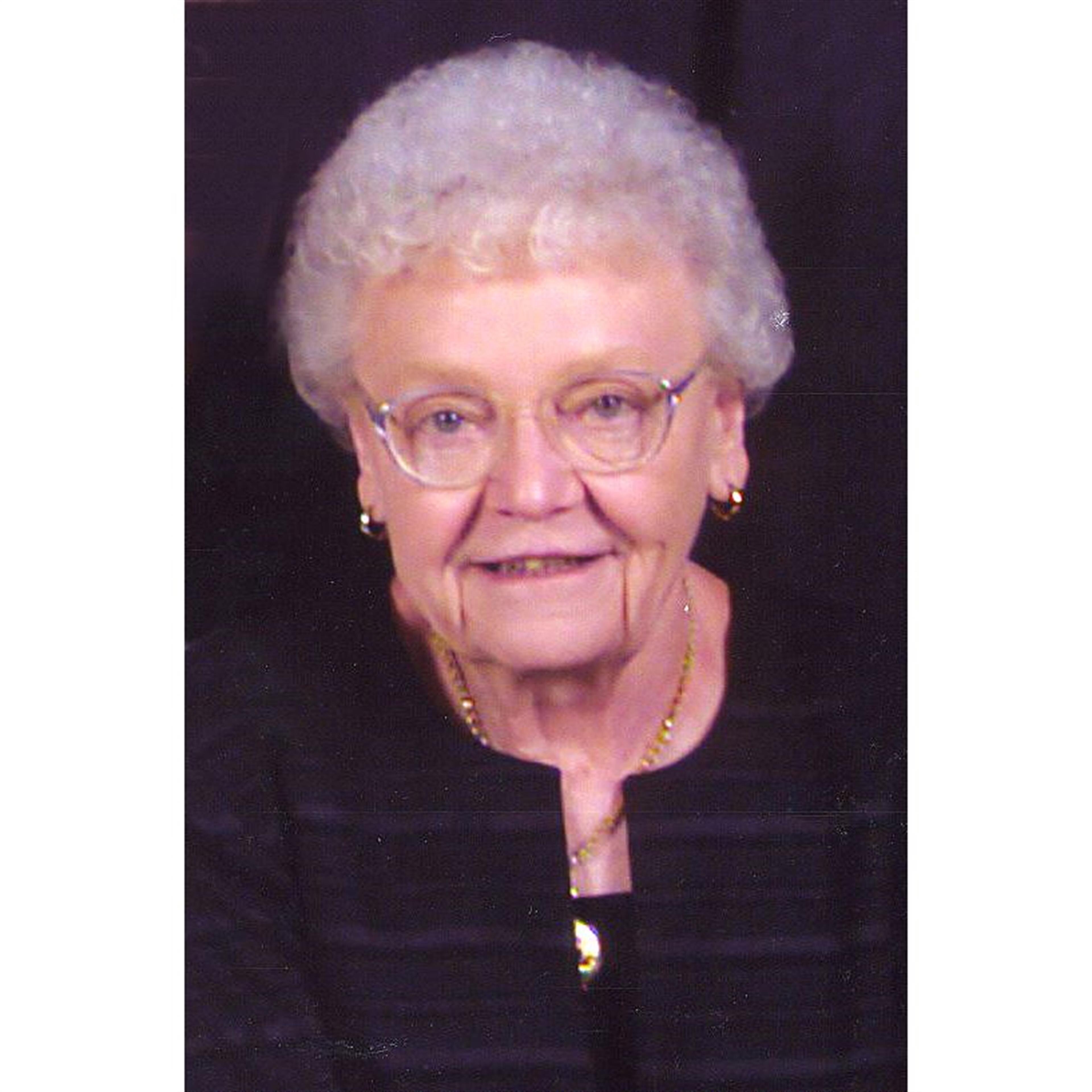 Evelyn (Shea) McElroy
