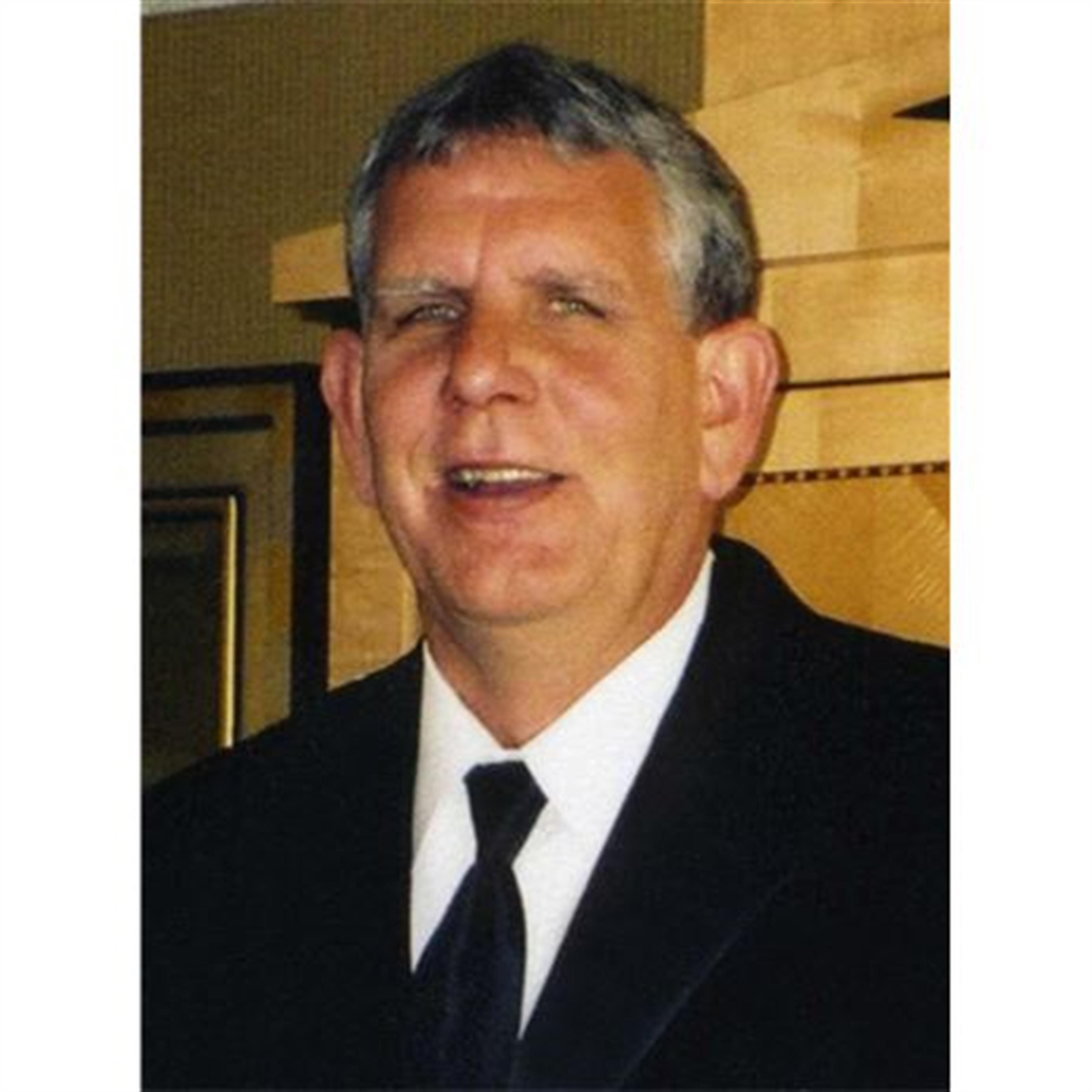 Gary "Bo" Custar