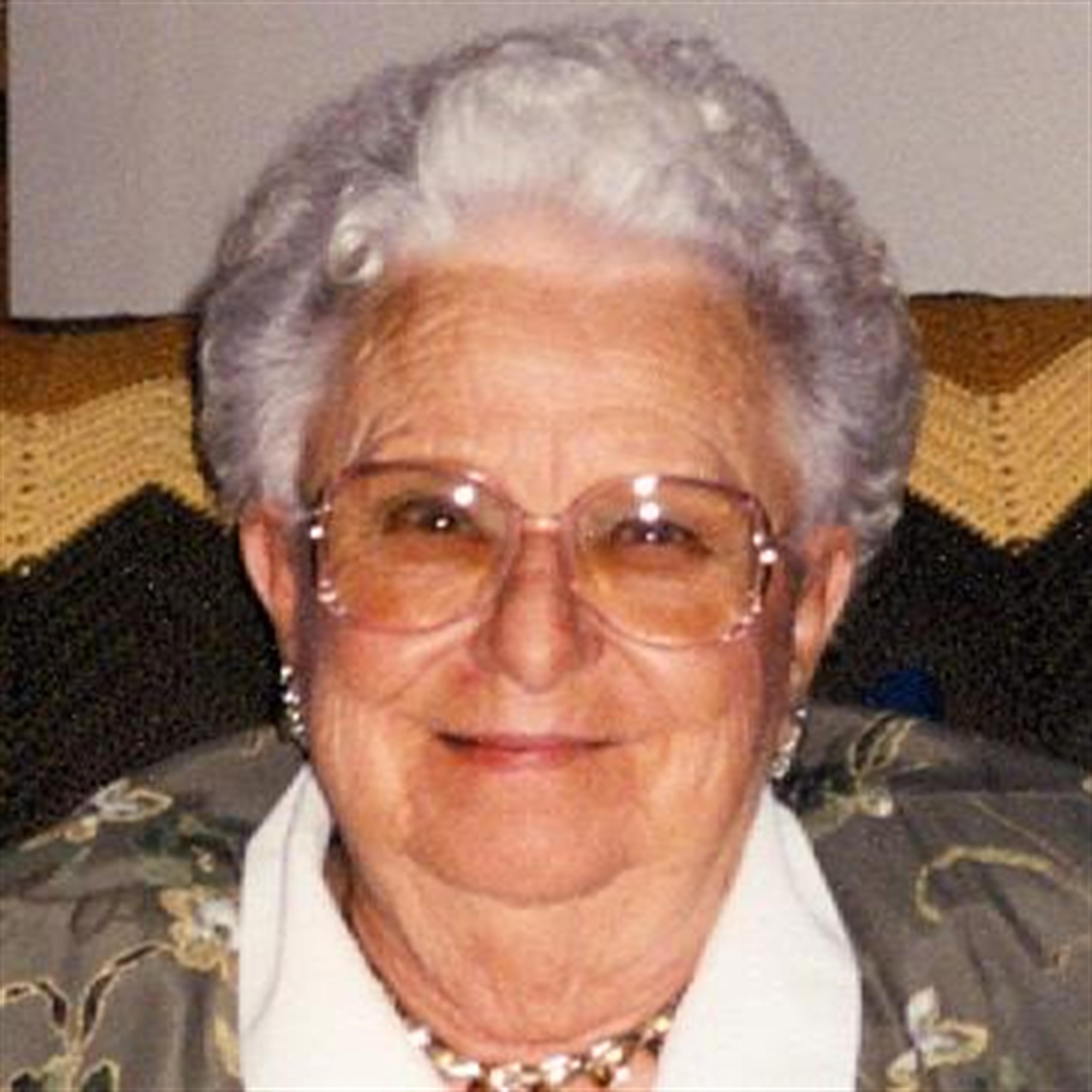 Mrs. Pearl J. Glomb