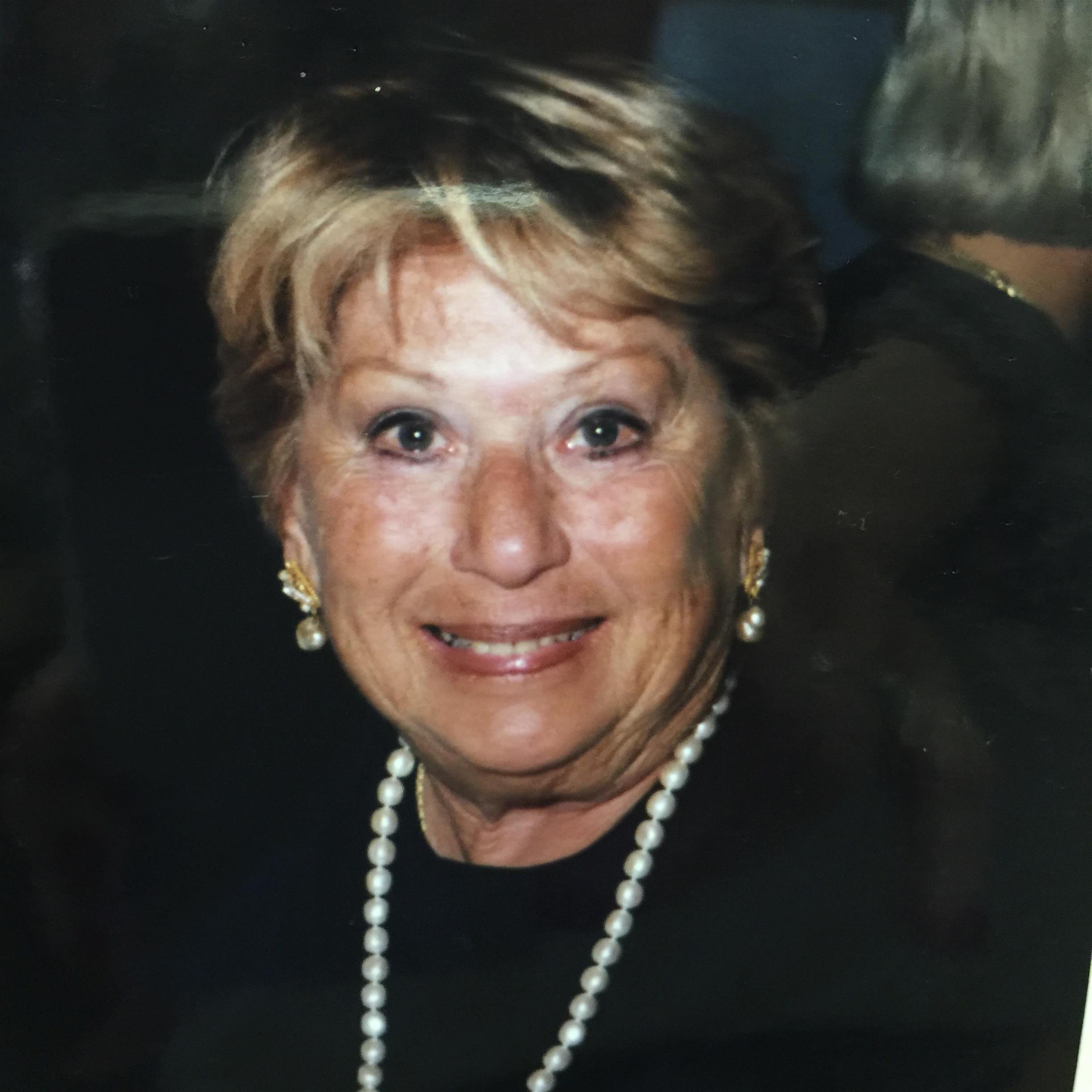 Elaine Luftig
